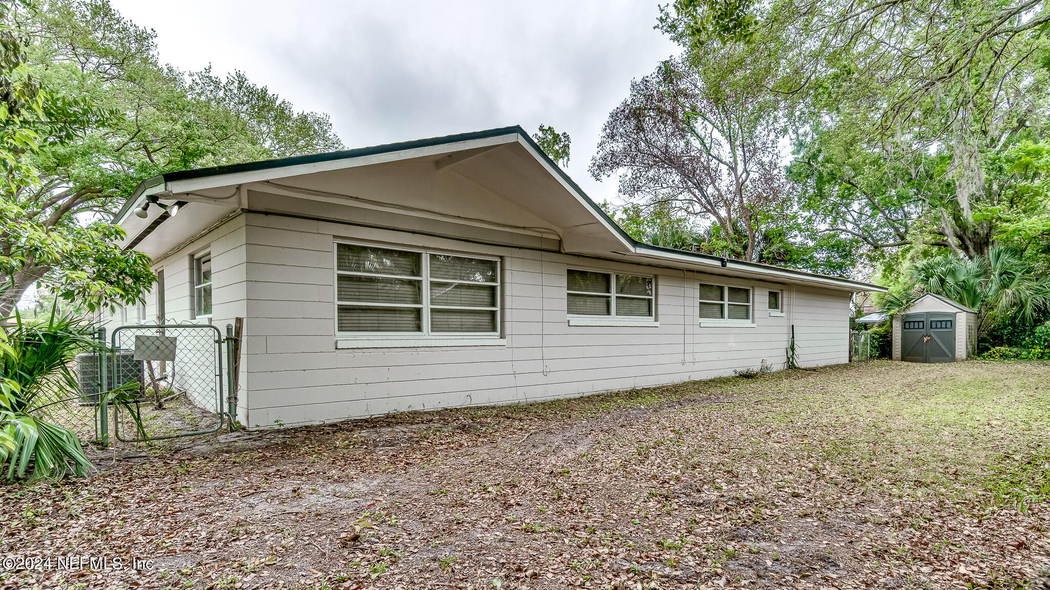 Photo 8 of 30 of 938 LAS ROBIDA Drive house