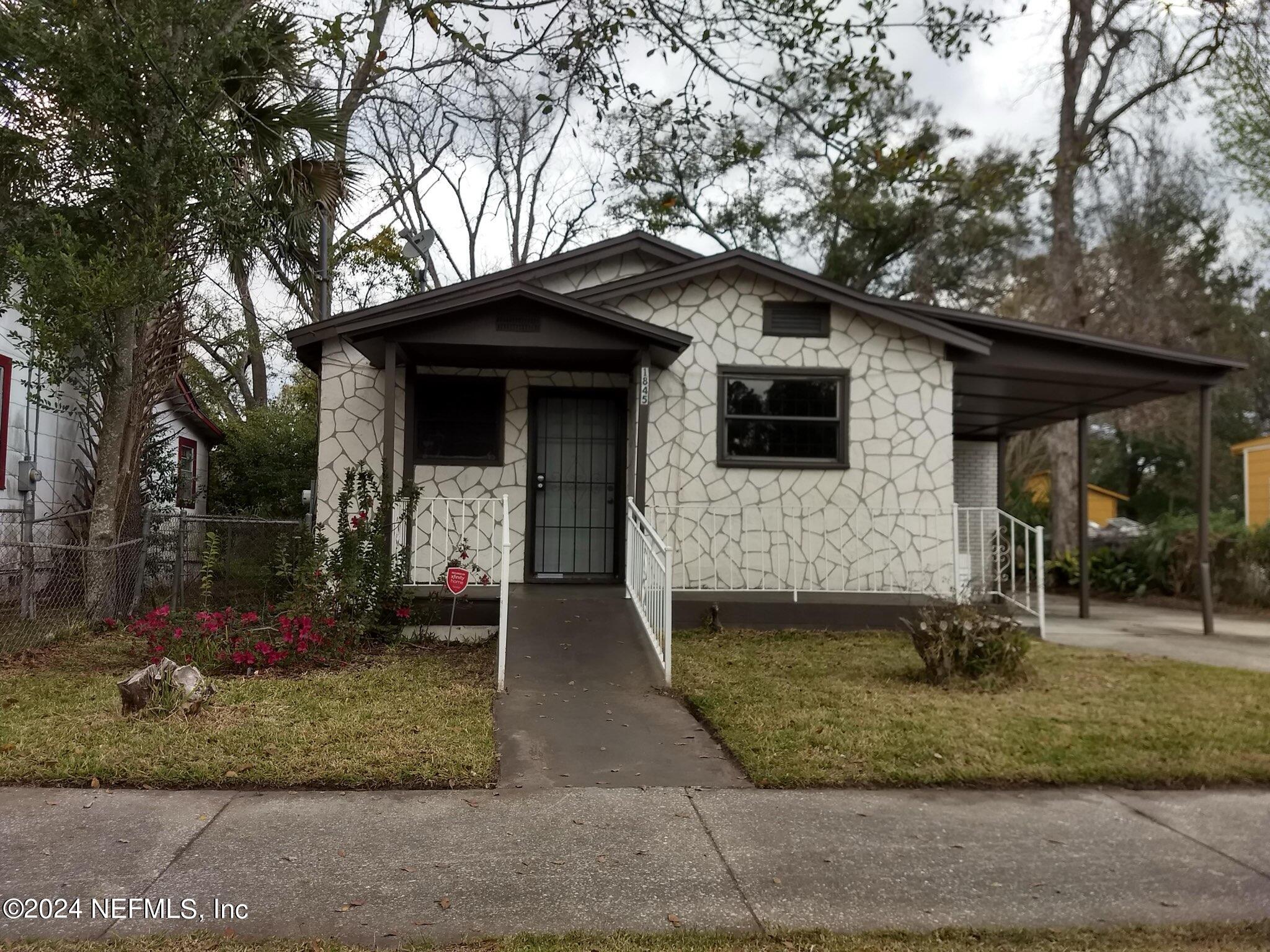 Photo 1 of 1 of 1845 W 23RD Street house