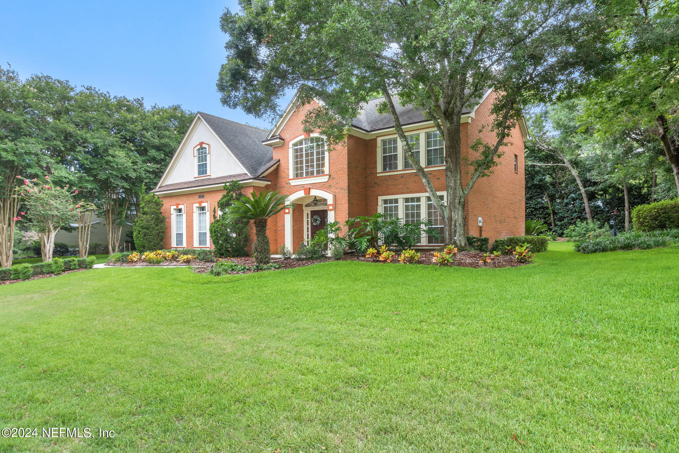 Photo 2 of 31 of 12928 JUPITER HILLS Circle N house