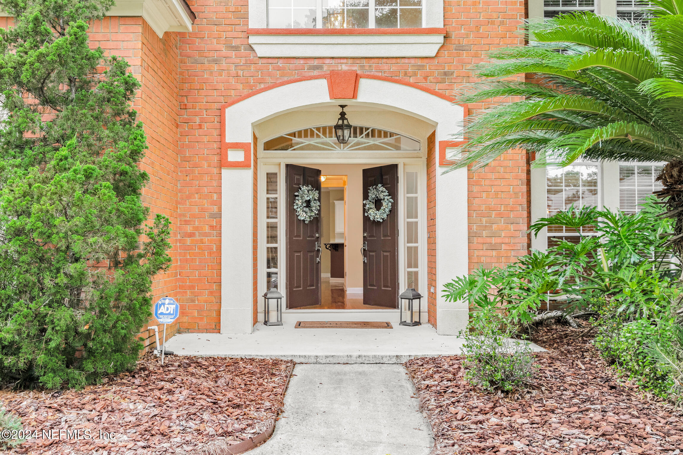 Photo 4 of 31 of 12928 JUPITER HILLS Circle N house