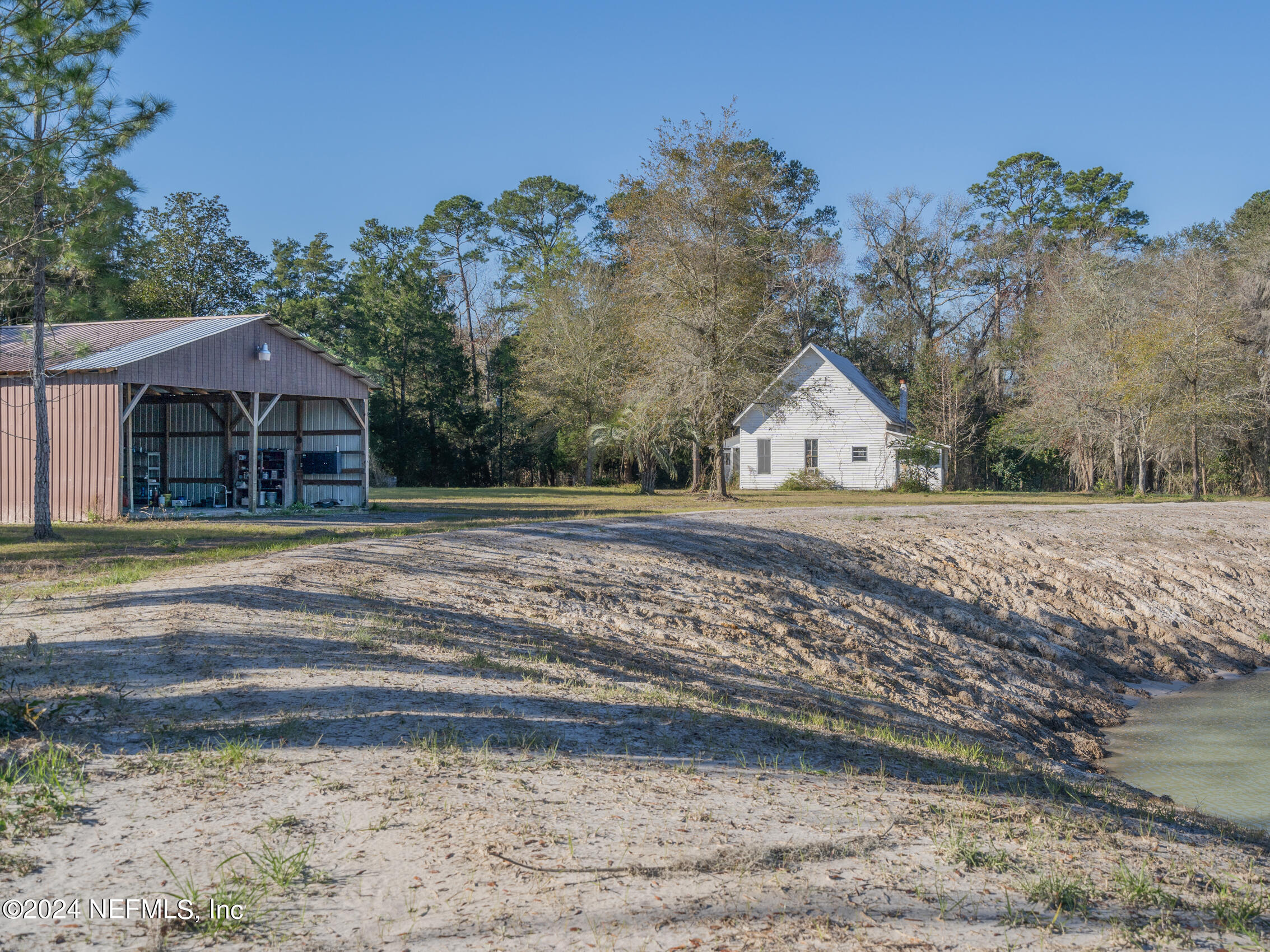 Photo 13 of 36 of 18033 LEM TURNER Road house