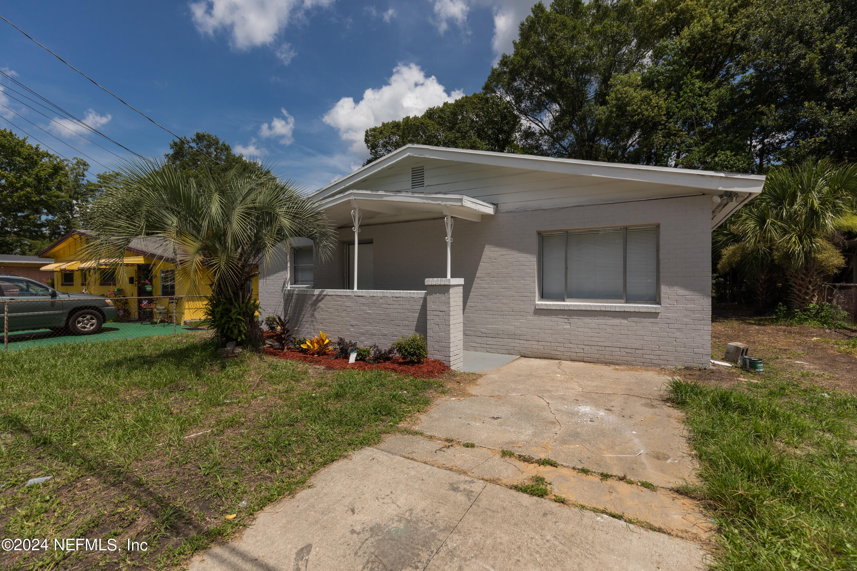 Photo 1 of 20 of 2255 W 13TH Street house