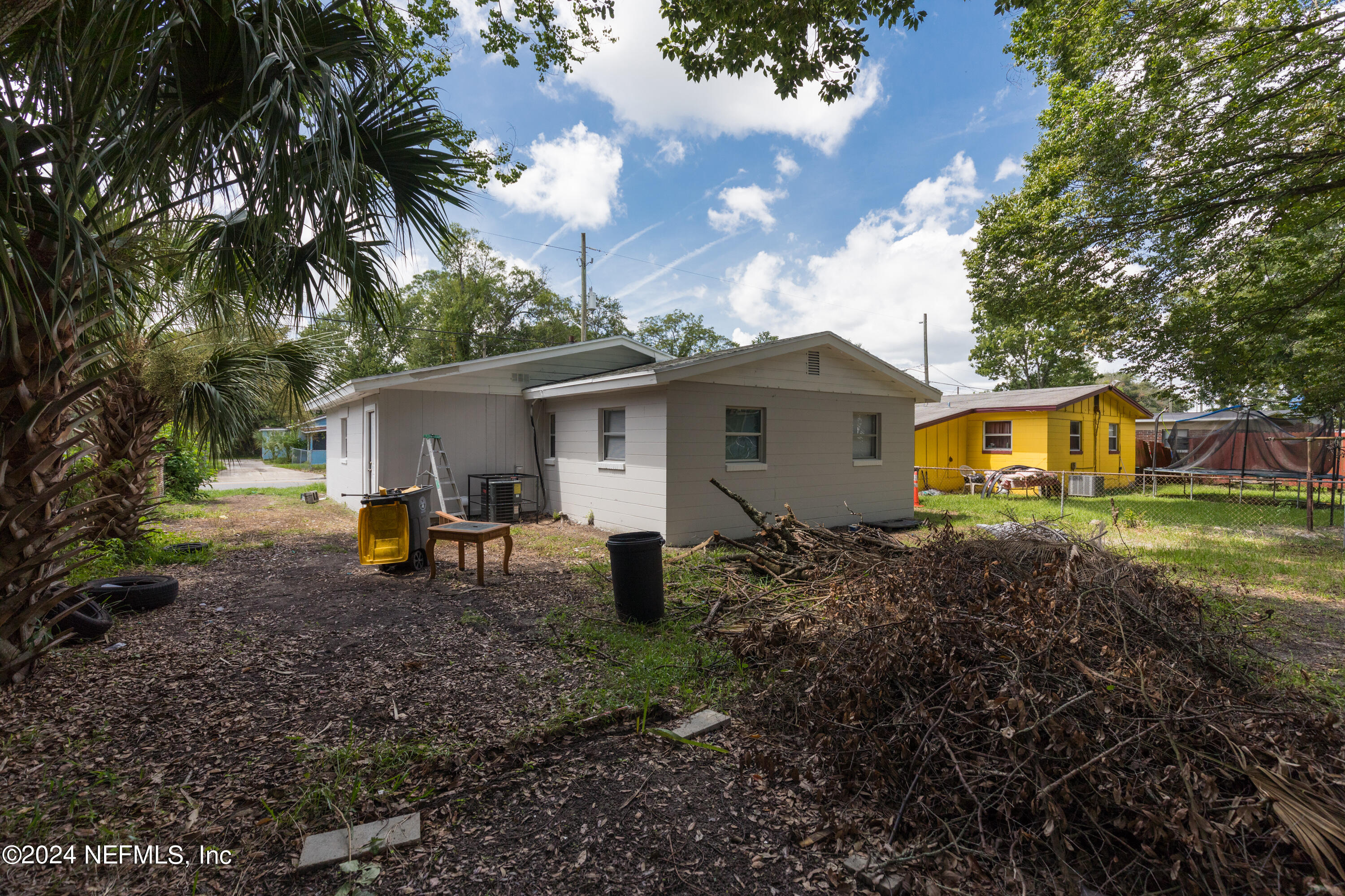 Photo 20 of 20 of 2255 W 13TH Street house