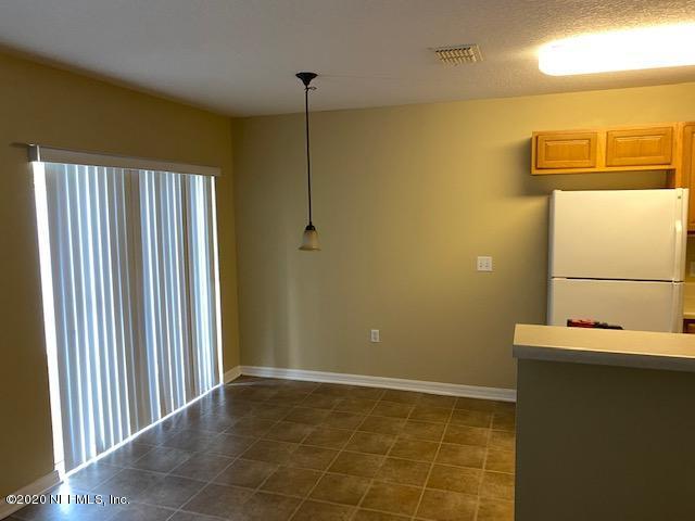 Photo 5 of 16 of 7073 ST IVES Court townhome