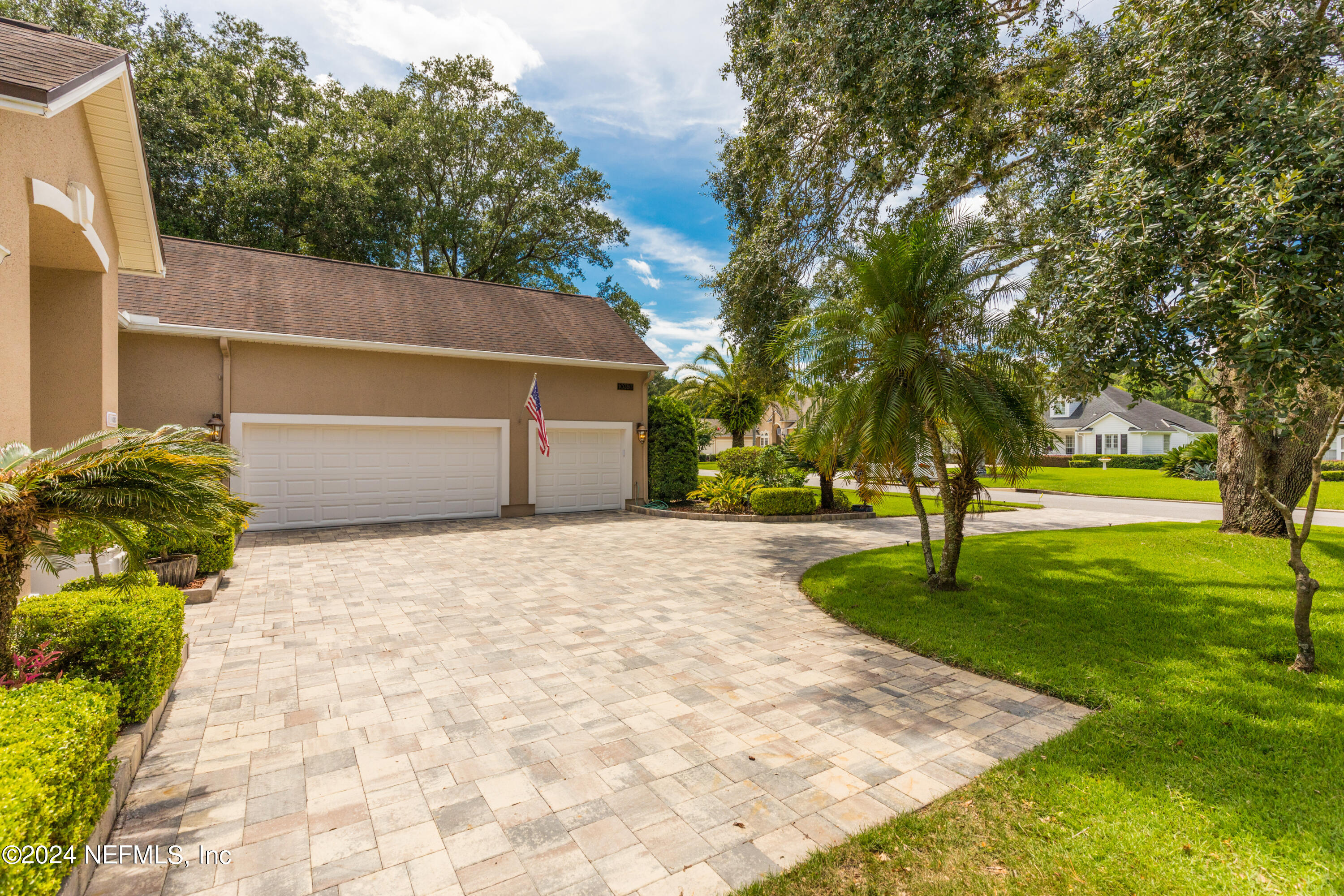 Photo 11 of 64 of 10393 CYPRESS LAKES Drive house