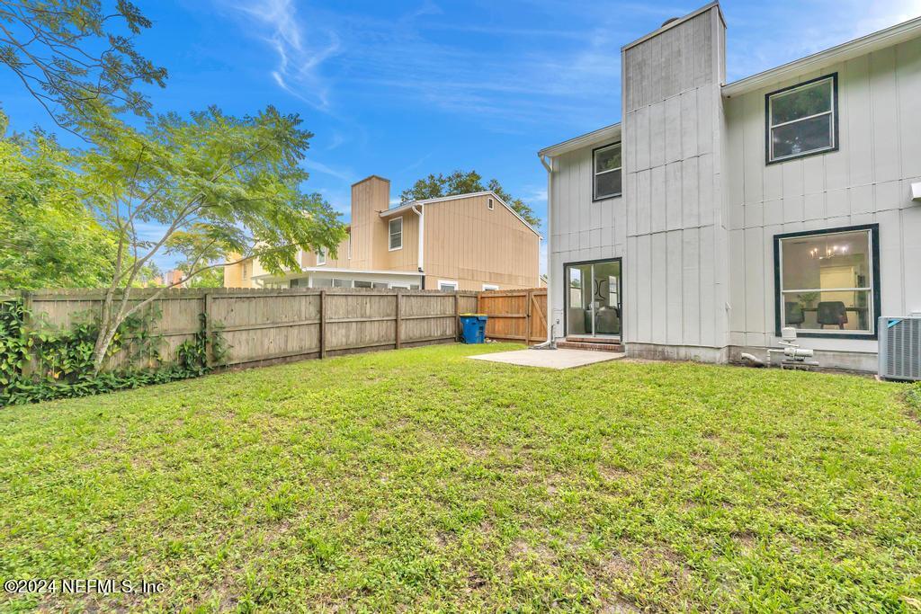 Photo 31 of 34 of 11699 TANAGER Drive townhome