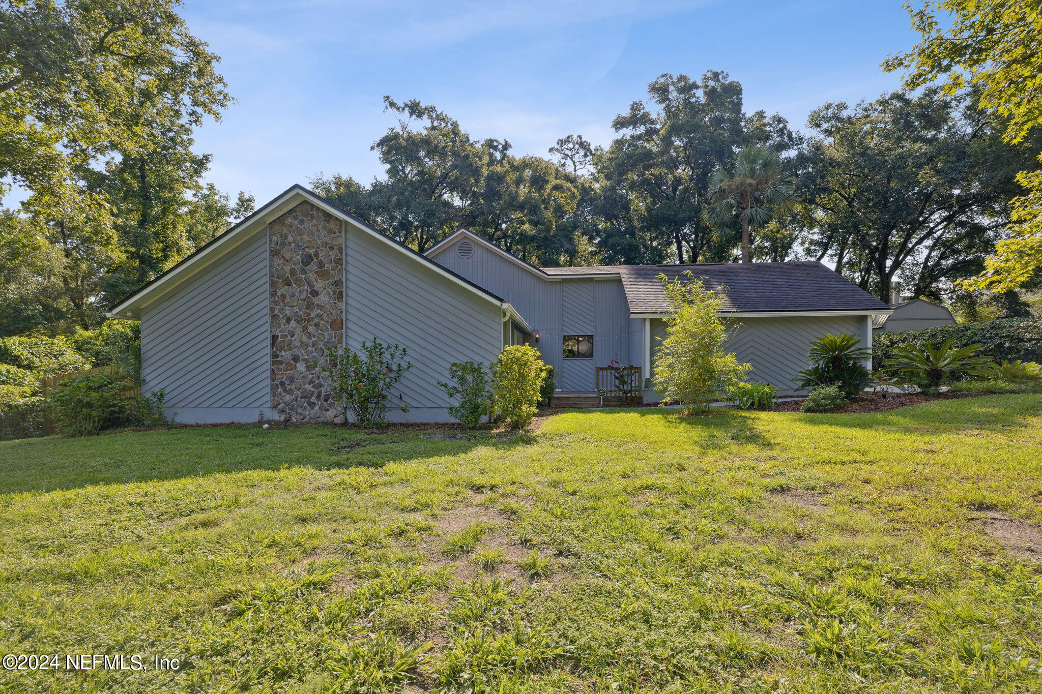 Photo 4 of 52 of 12551 SHADY CREEK Drive house