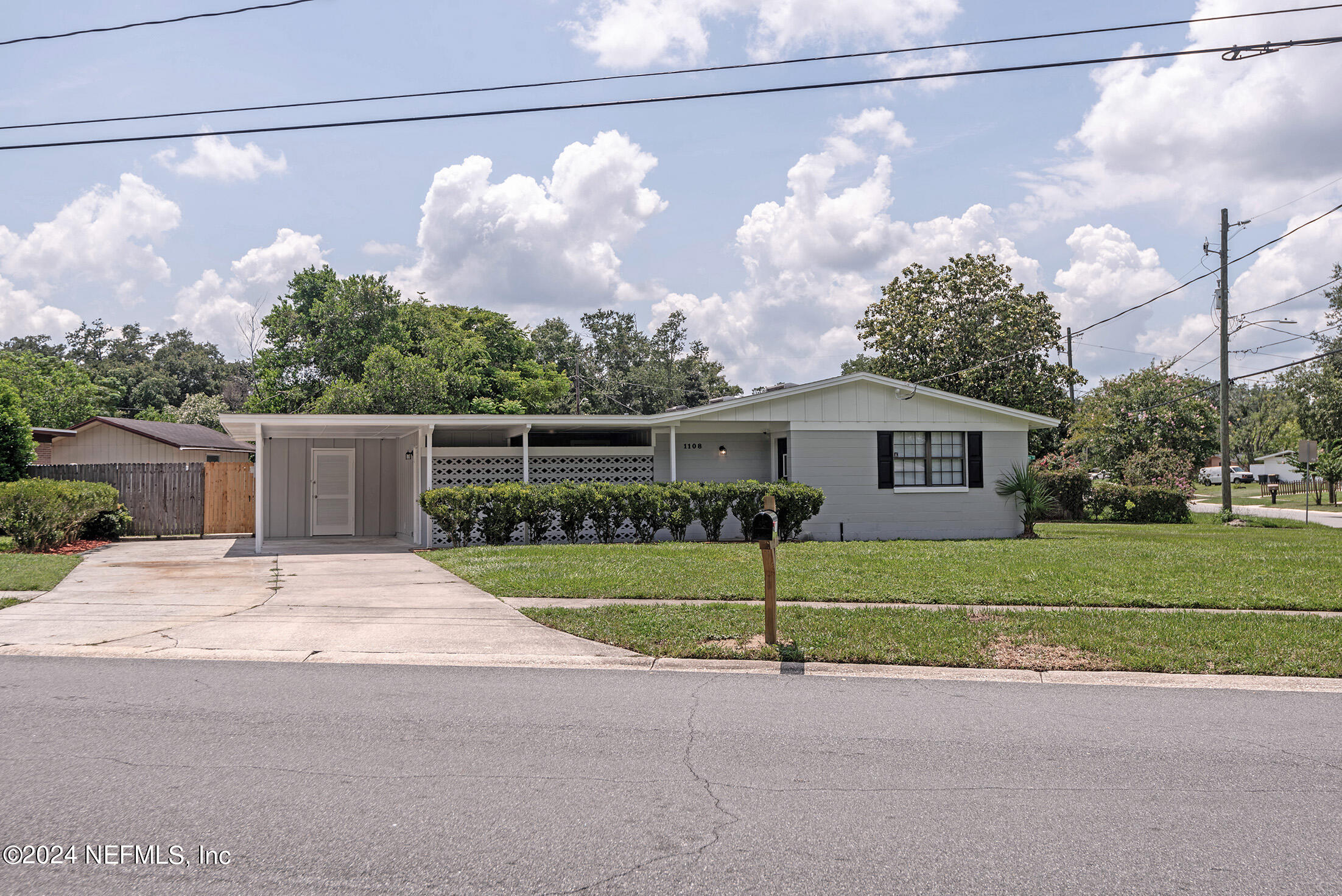 Photo 1 of 53 of 1108 KNOBB HILL Drive house