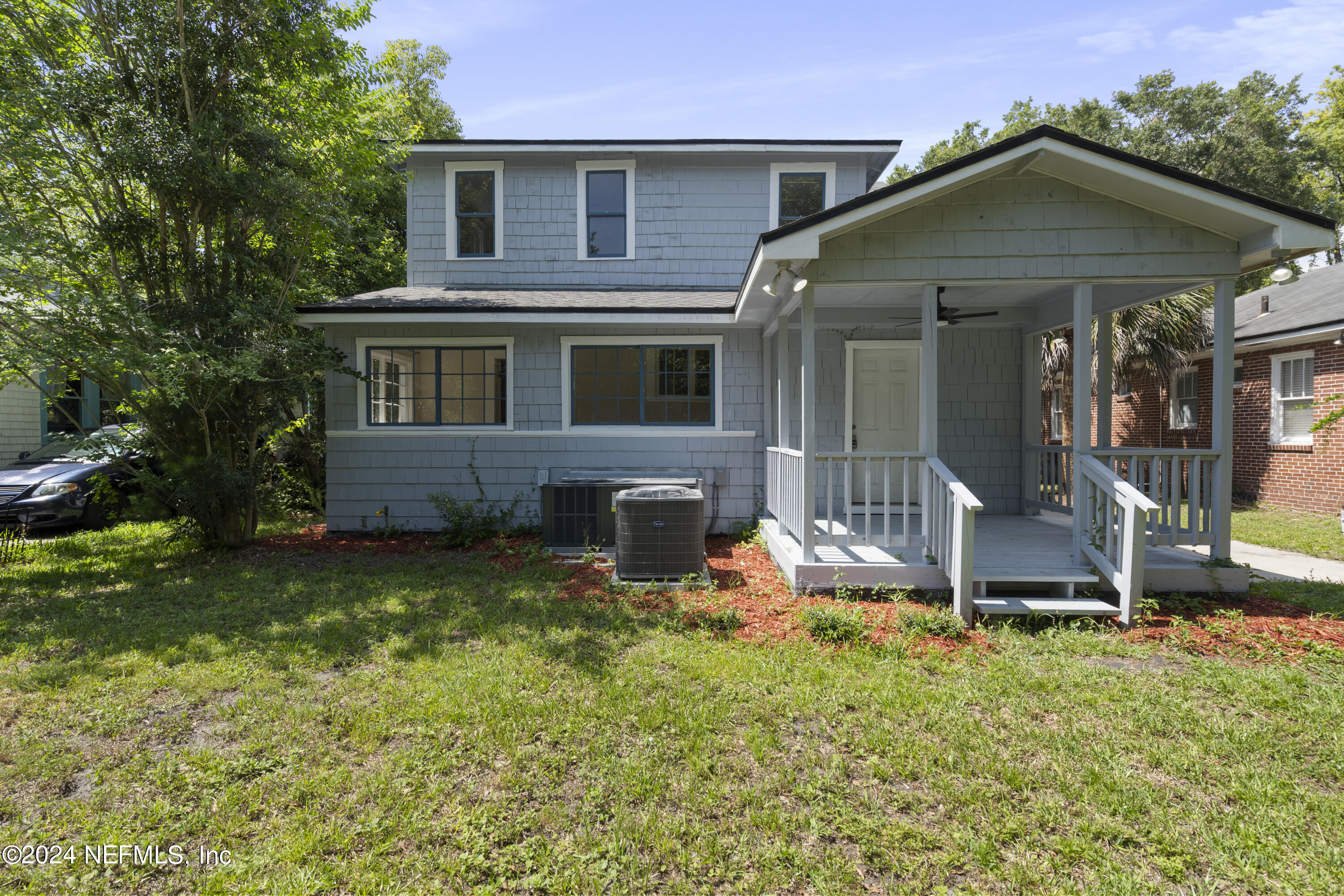 Photo 6 of 45 of 2512 DELLWOOD Avenue house