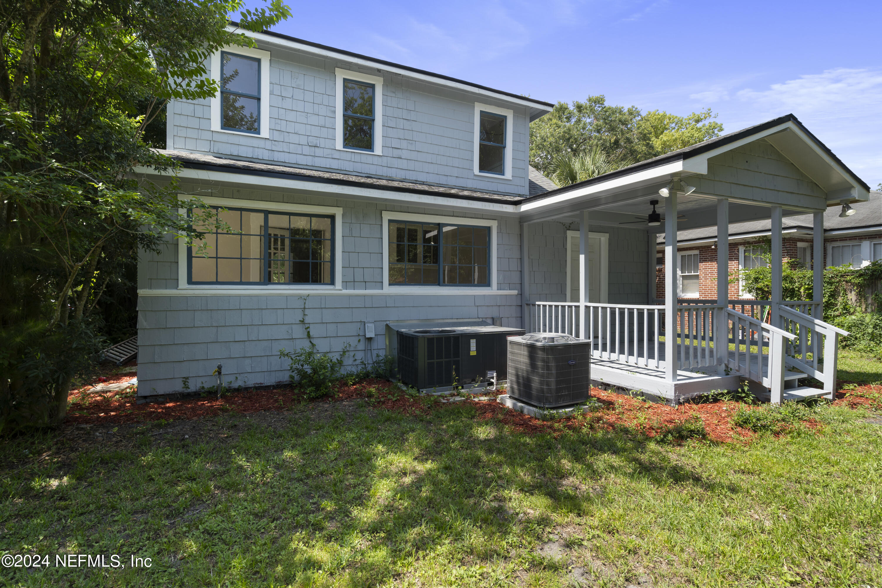 Photo 8 of 45 of 2512 DELLWOOD Avenue house