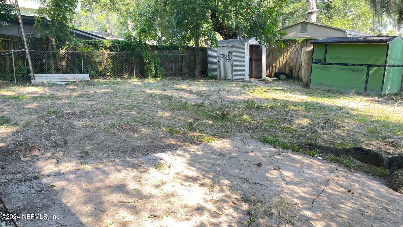 Photo 6 of 20 of 5827 ANSLEY Street house