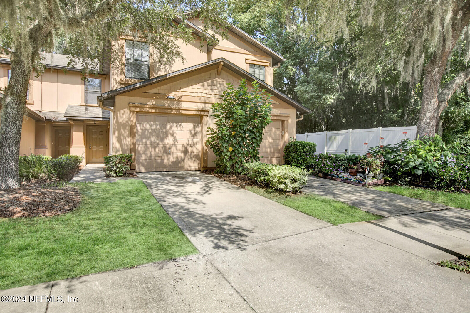 Photo 1 of 23 of 10704 ACADEMY PARK Drive townhome