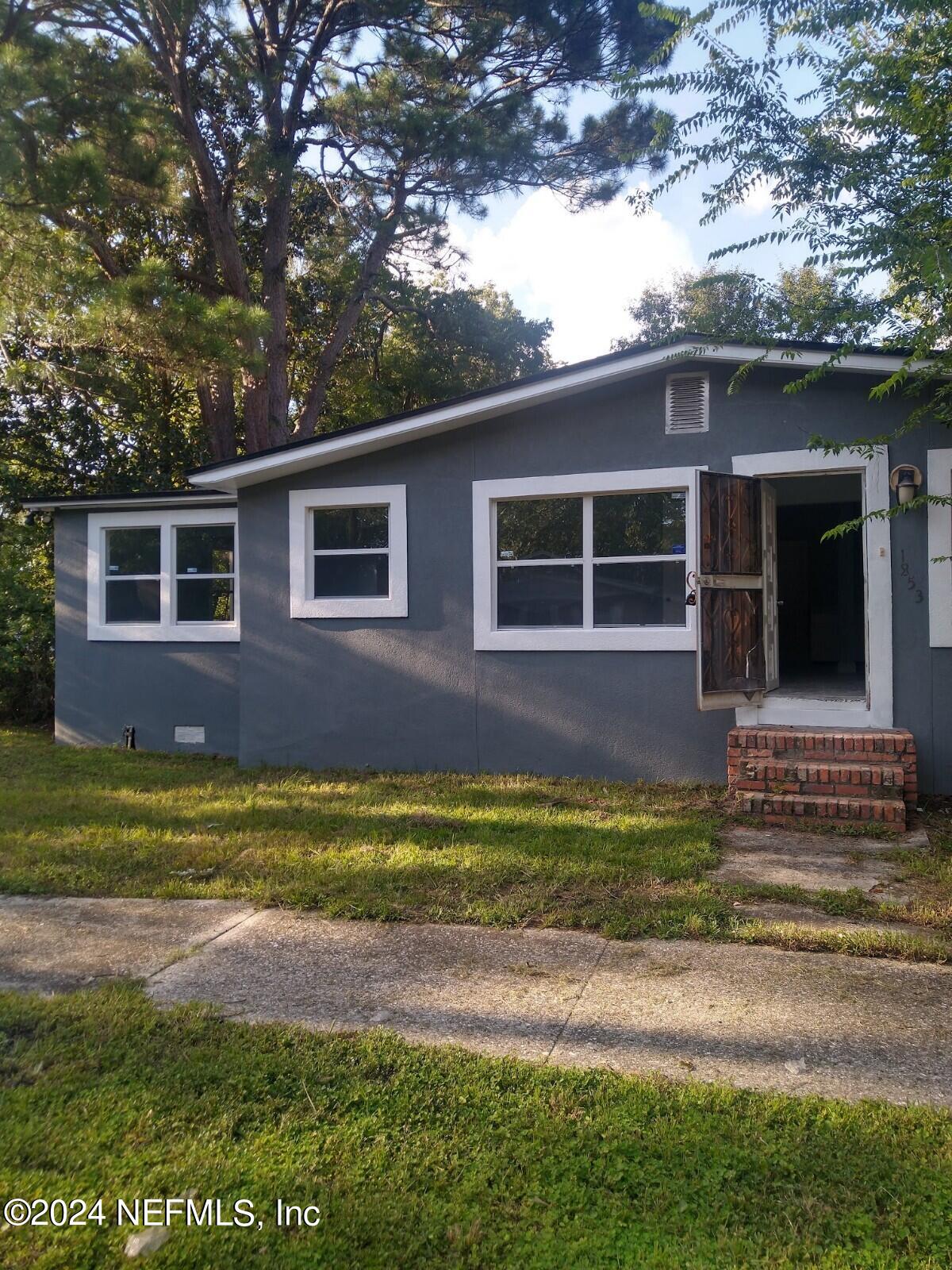 Photo 4 of 69 of 1853 W 27TH Street house