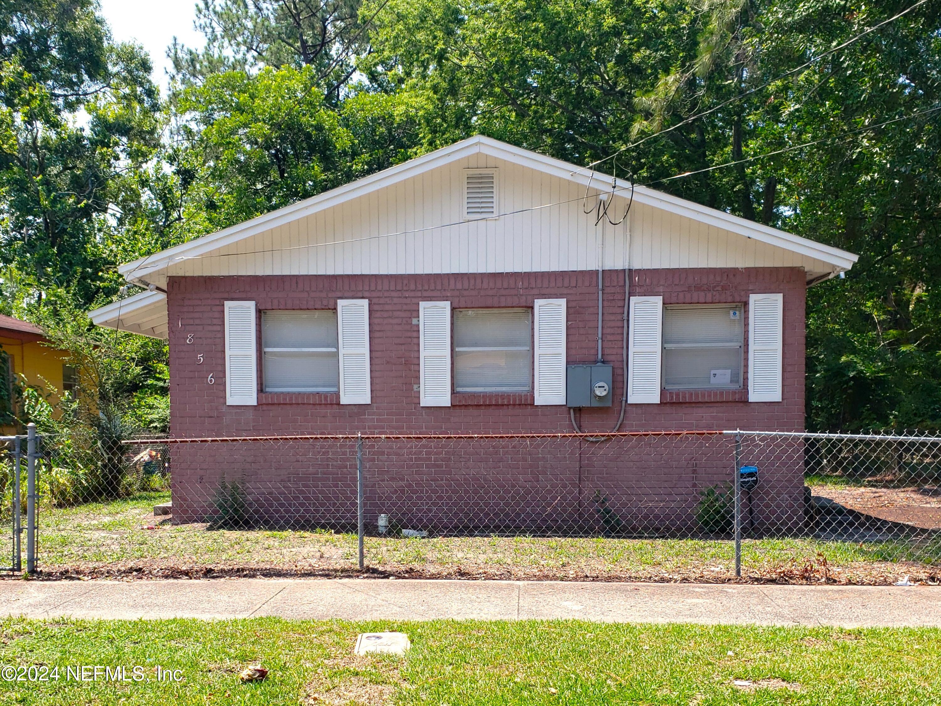 Photo 1 of 11 of 1856 W 27TH Street house