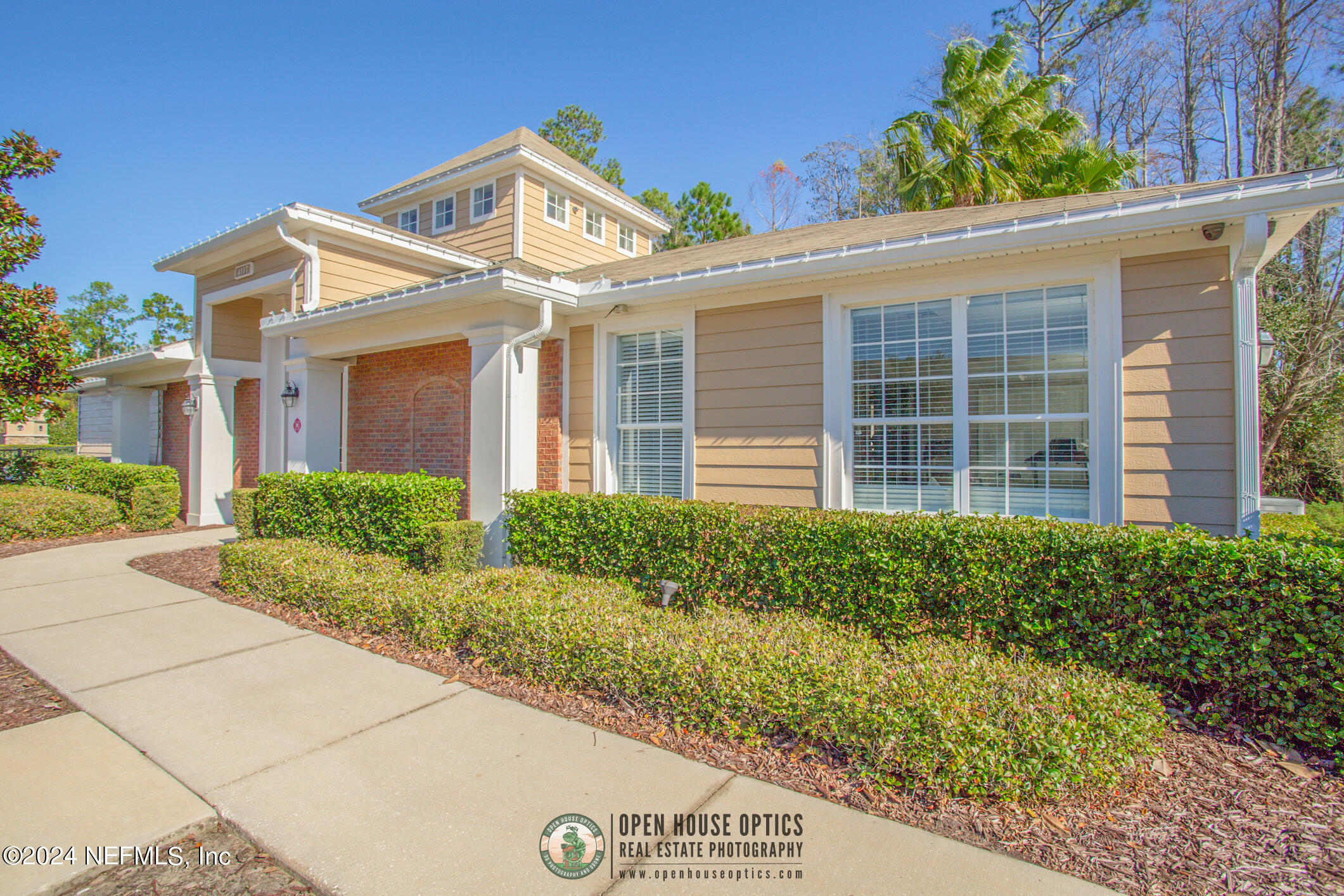 Photo 10 of 26 of 4167 HIGHWOOD Drive townhome