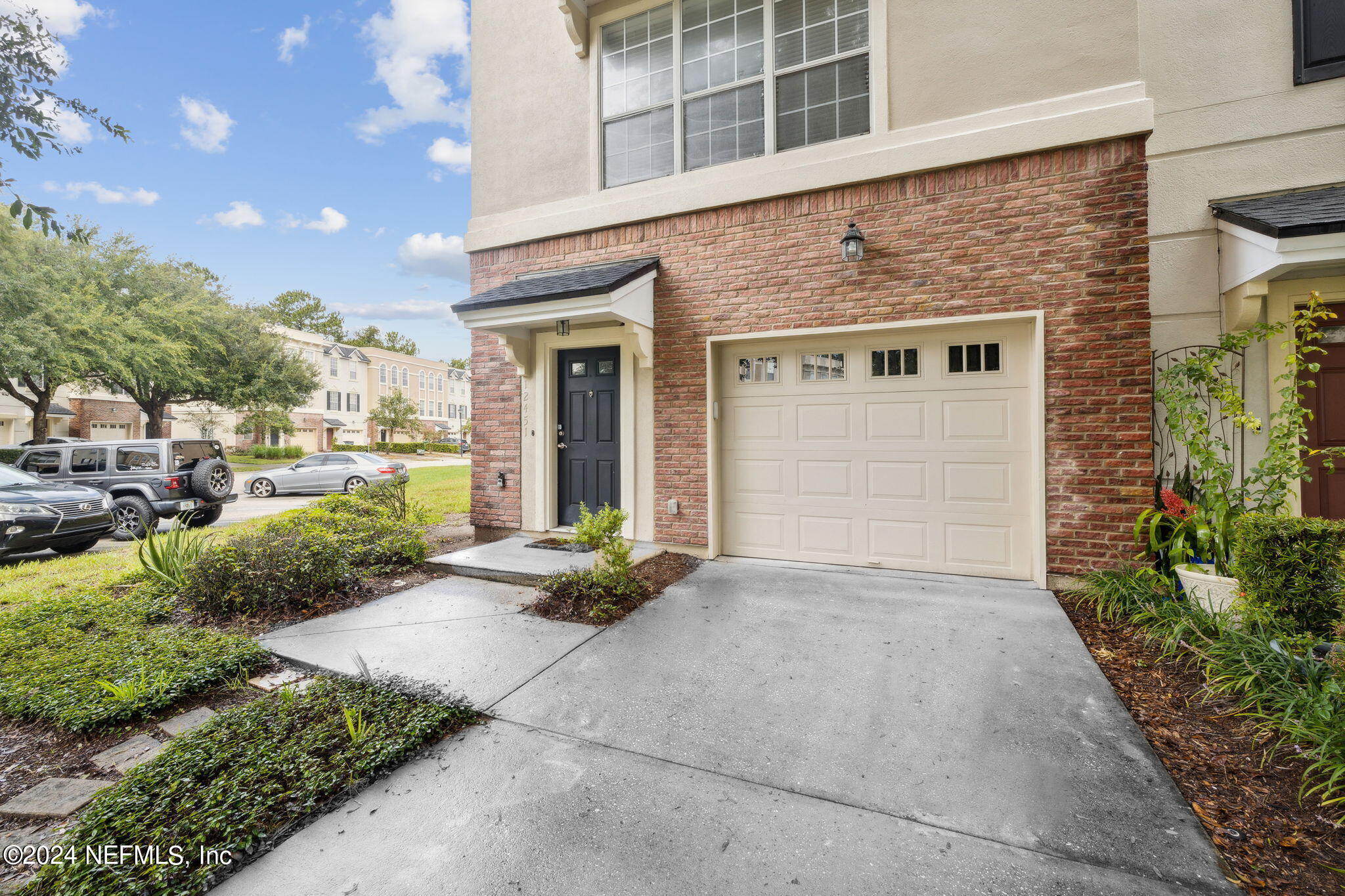 Photo 5 of 64 of 12451 BETHESDA Court townhome