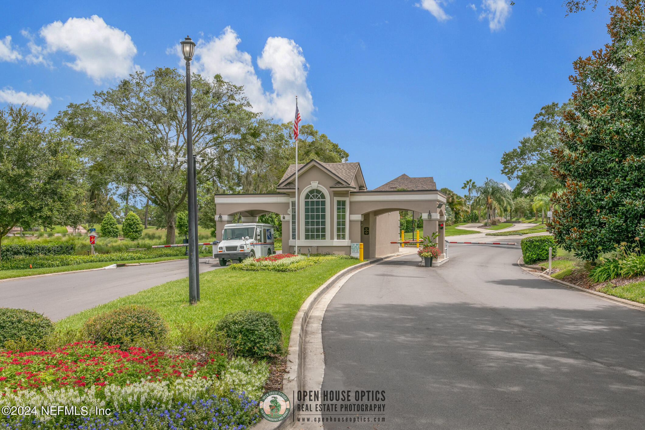 Photo 46 of 48 of 12836 ISLEWORTH Drive house