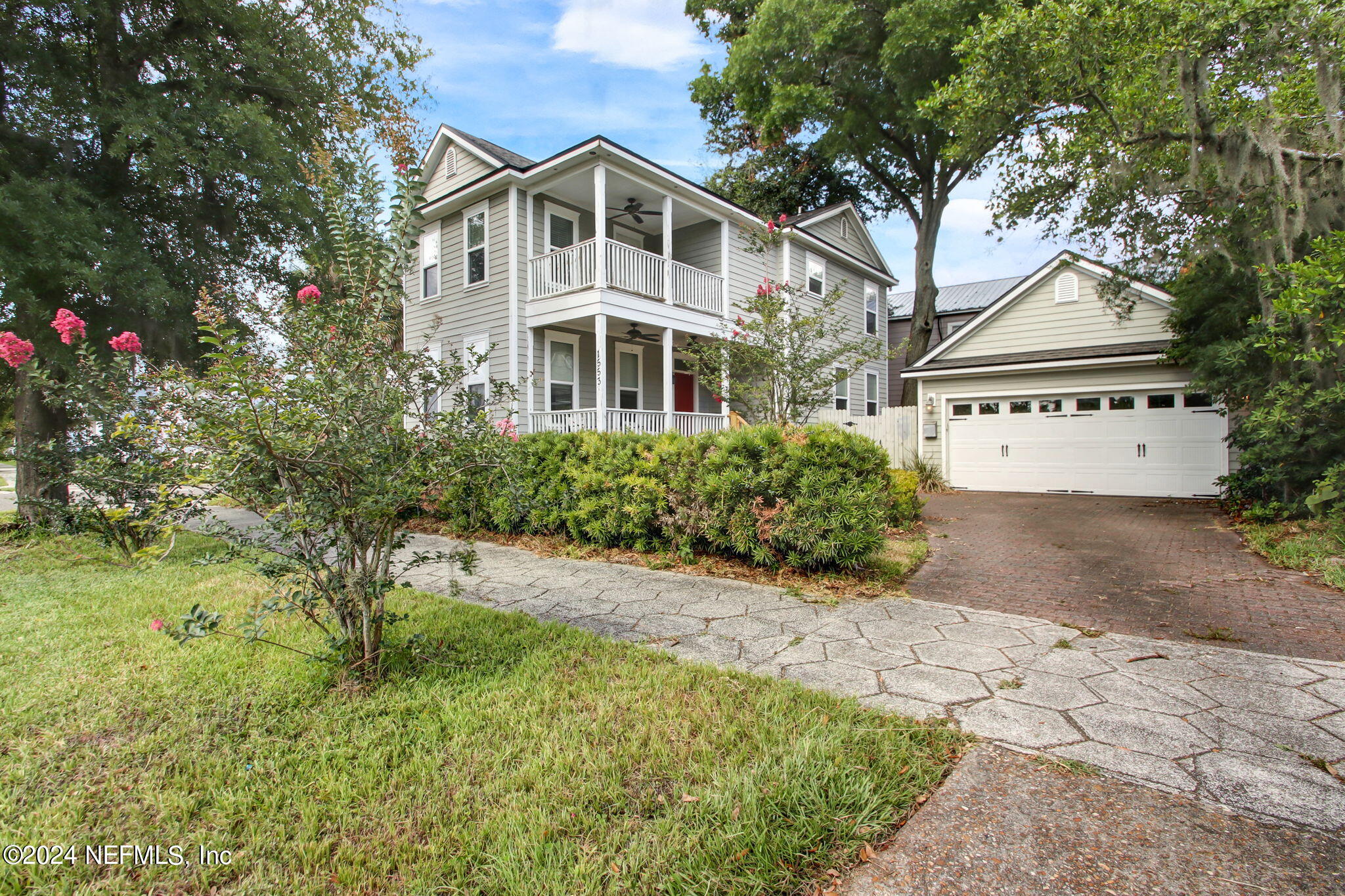 Photo 1 of 33 of 1553 HUBBARD Street house