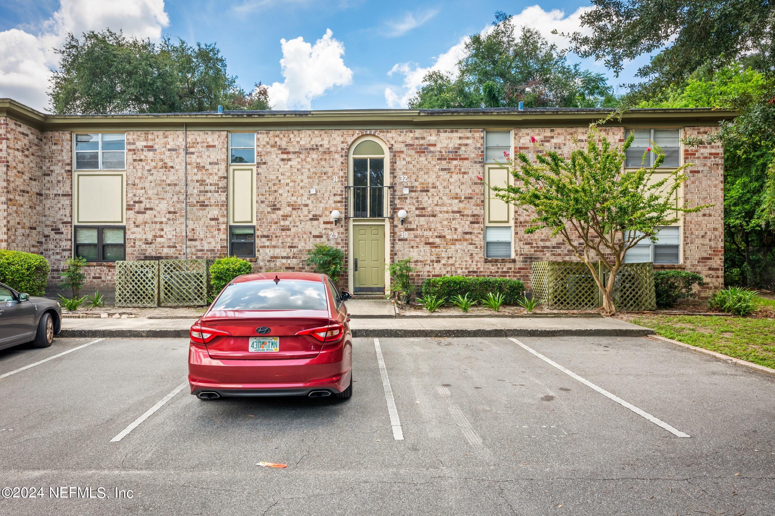 Photo 1 of 21 of 1950 PAINE Avenue H-31 condo