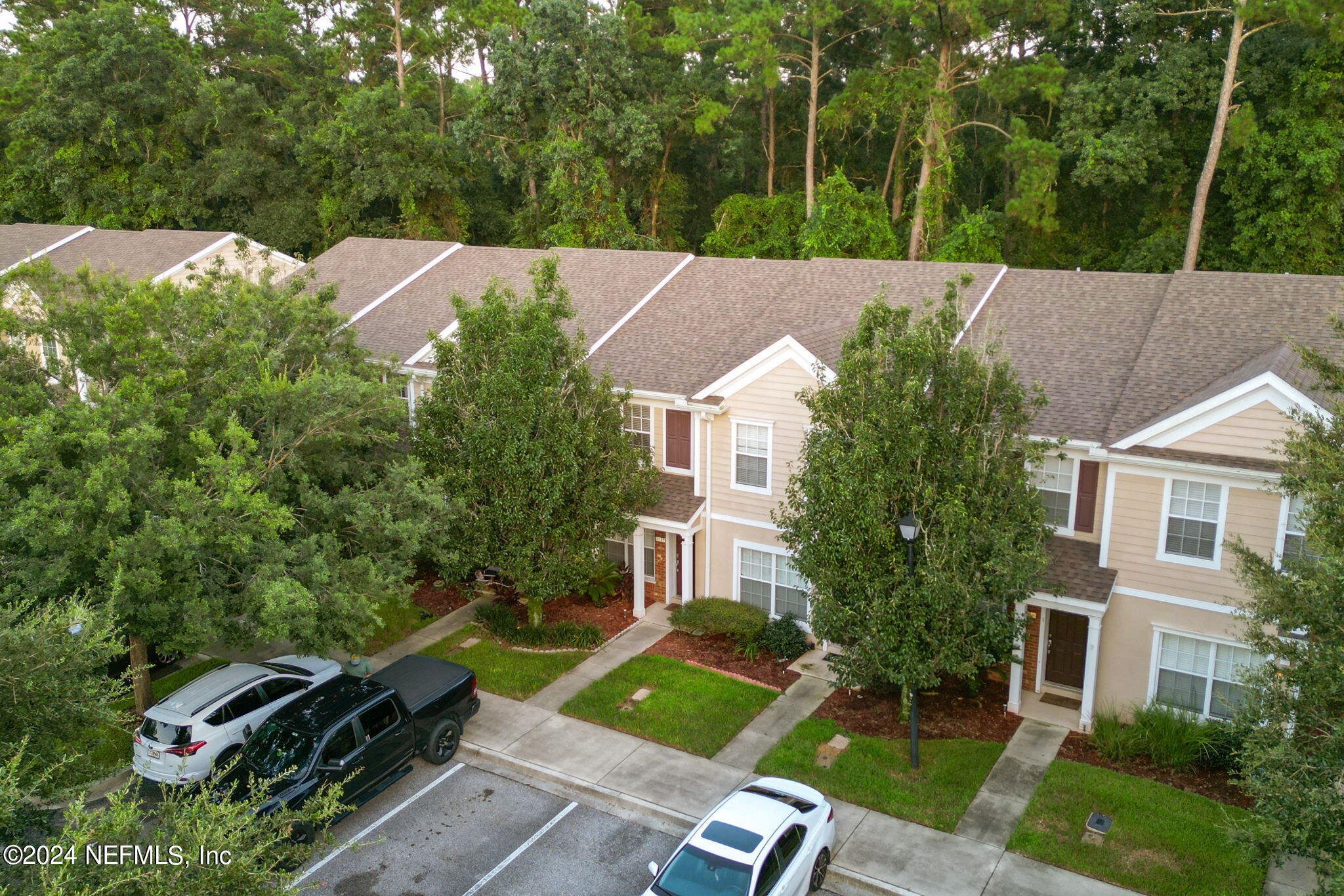 Photo 5 of 36 of 6615 ARCHING BRANCH Circle townhome