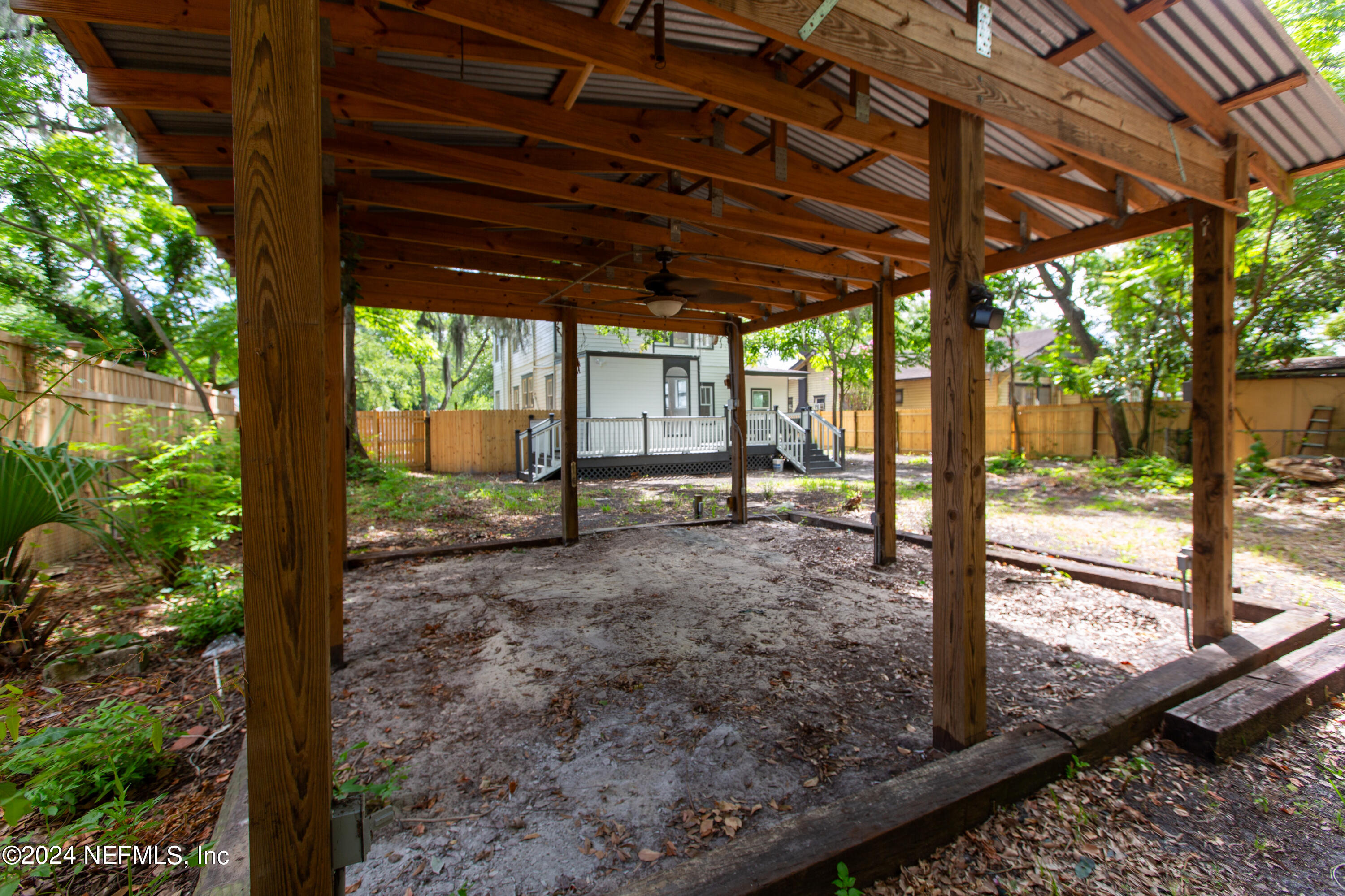 Photo 44 of 46 of 1048 INGLESIDE Avenue house