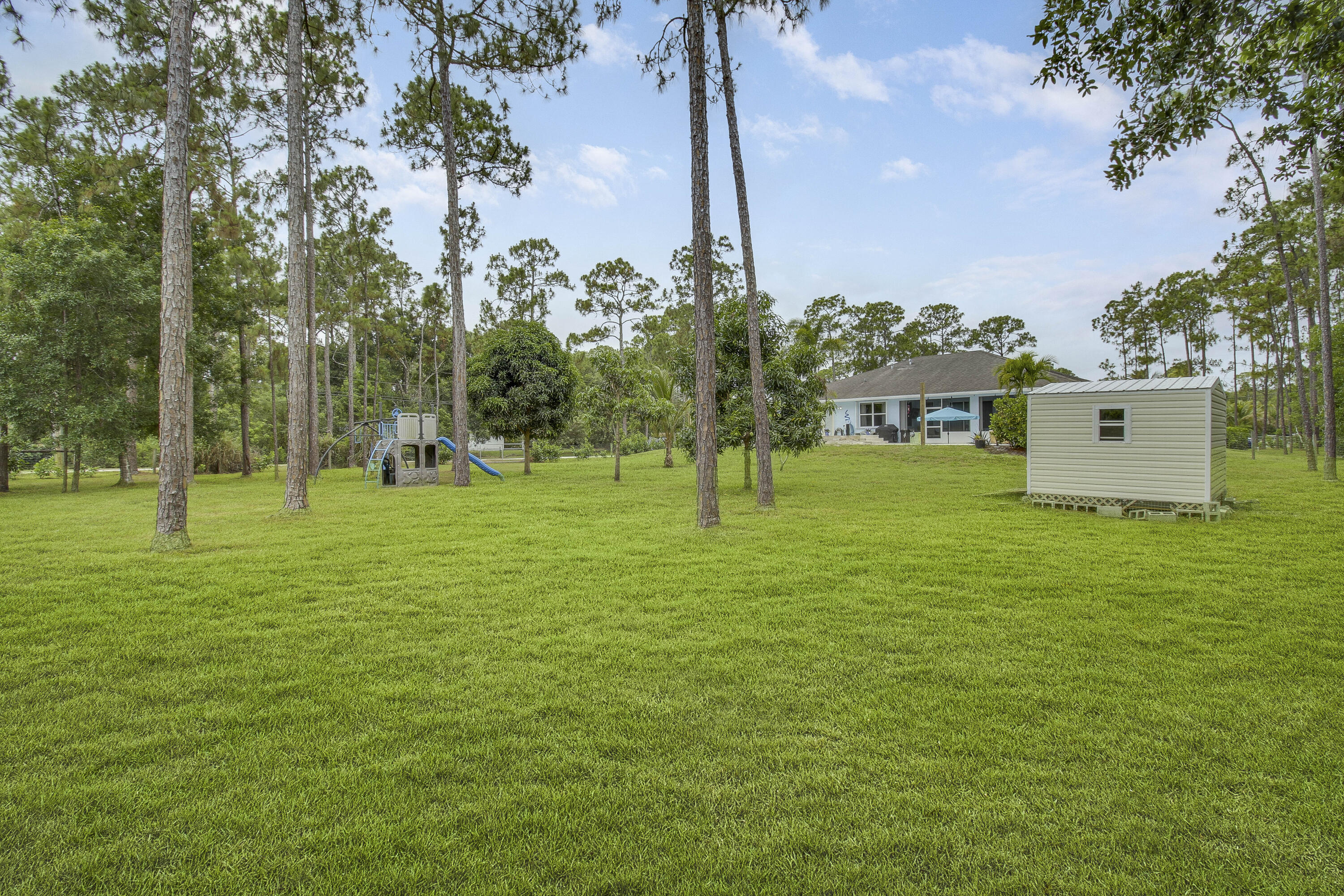 Photo 40 of 41 of 15336 118th Trail N house