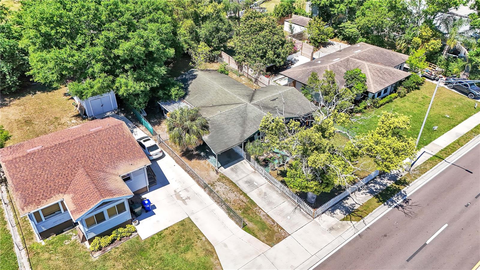 Photo 10 of 20 of 819 SIKES BOULEVARD house