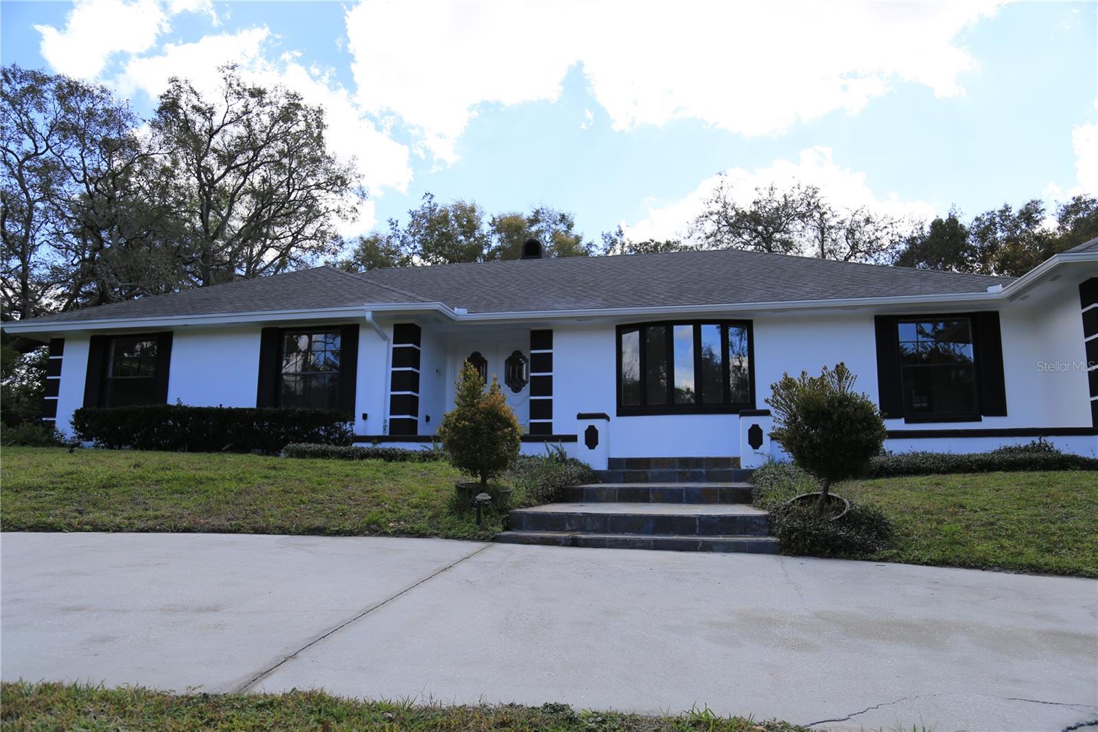 Photo 4 of 44 of 206 MAGNOLIA LAKE DRIVE house