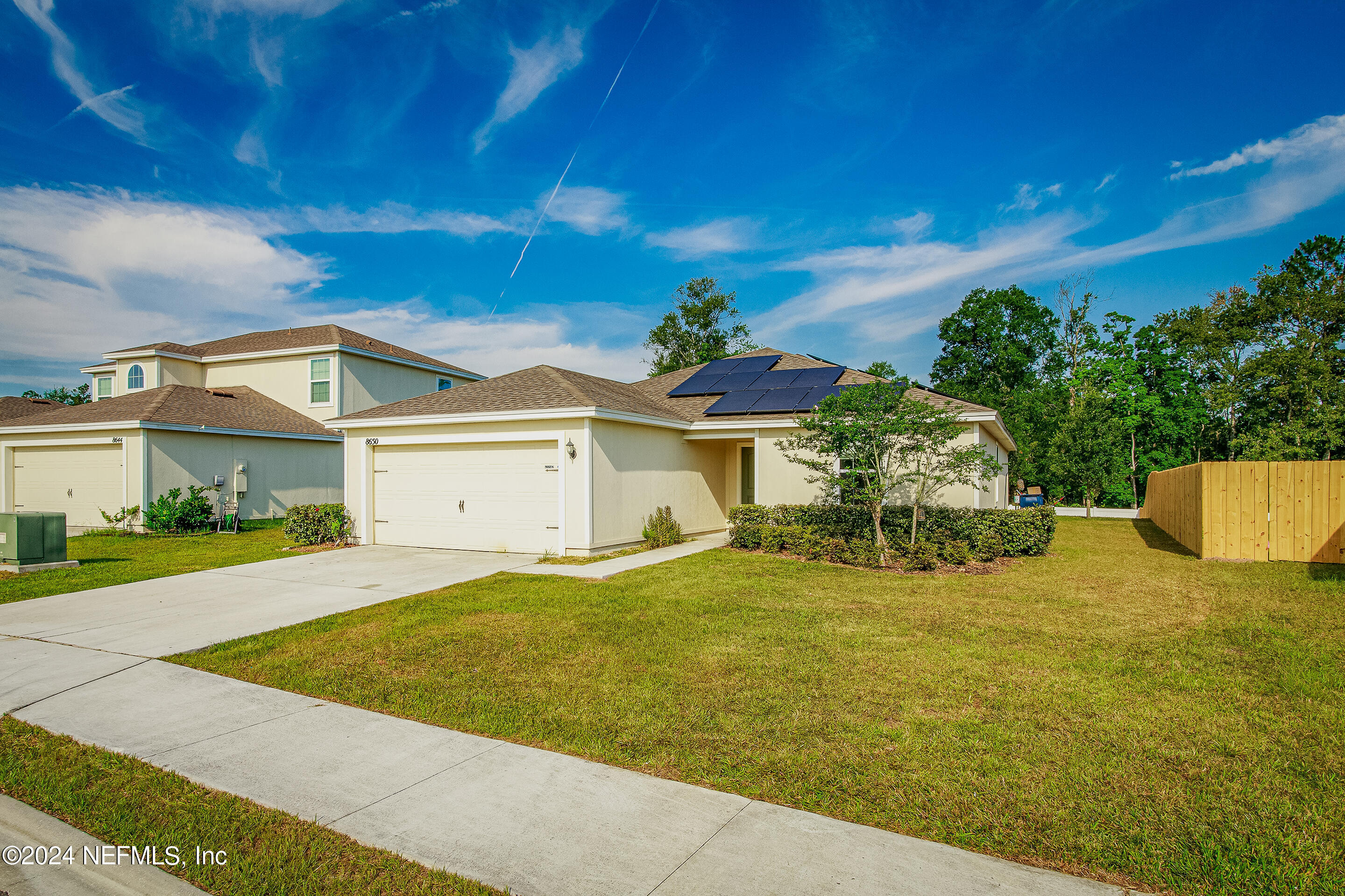 Photo 2 of 16 of 8650 LAKE GEORGE Circle W house