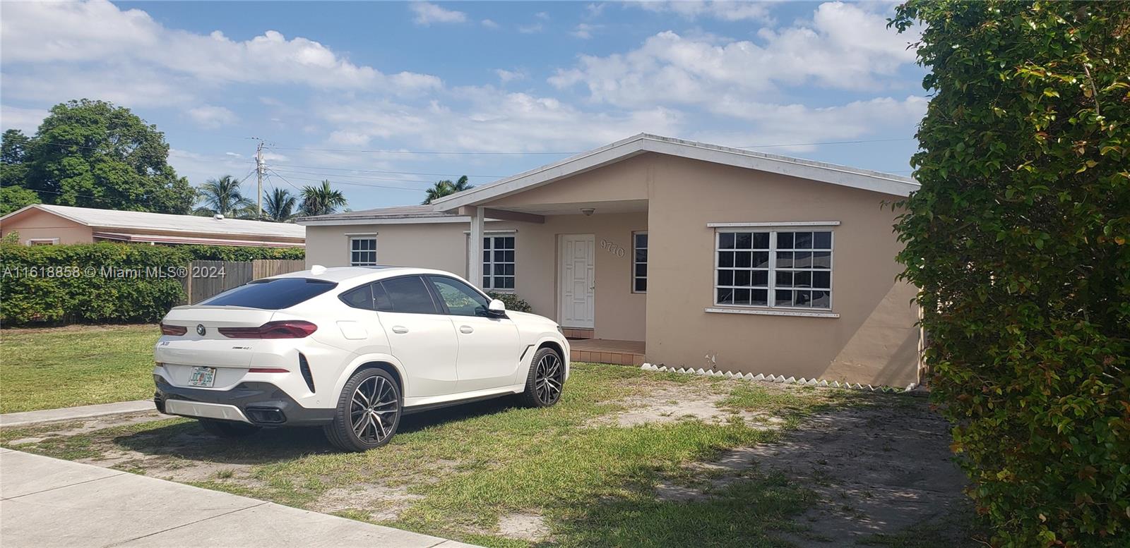 Photo 4 of 4 of 9770 SW 53rd St house