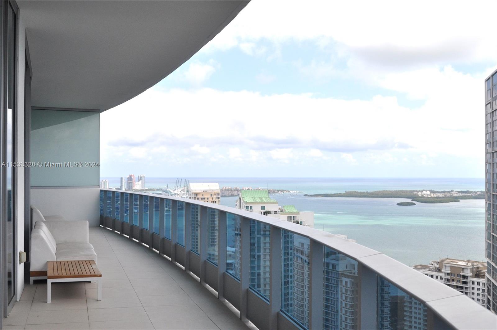 Photo 1 of 9 of 200 Biscayne Boulevard Way 5202 condo