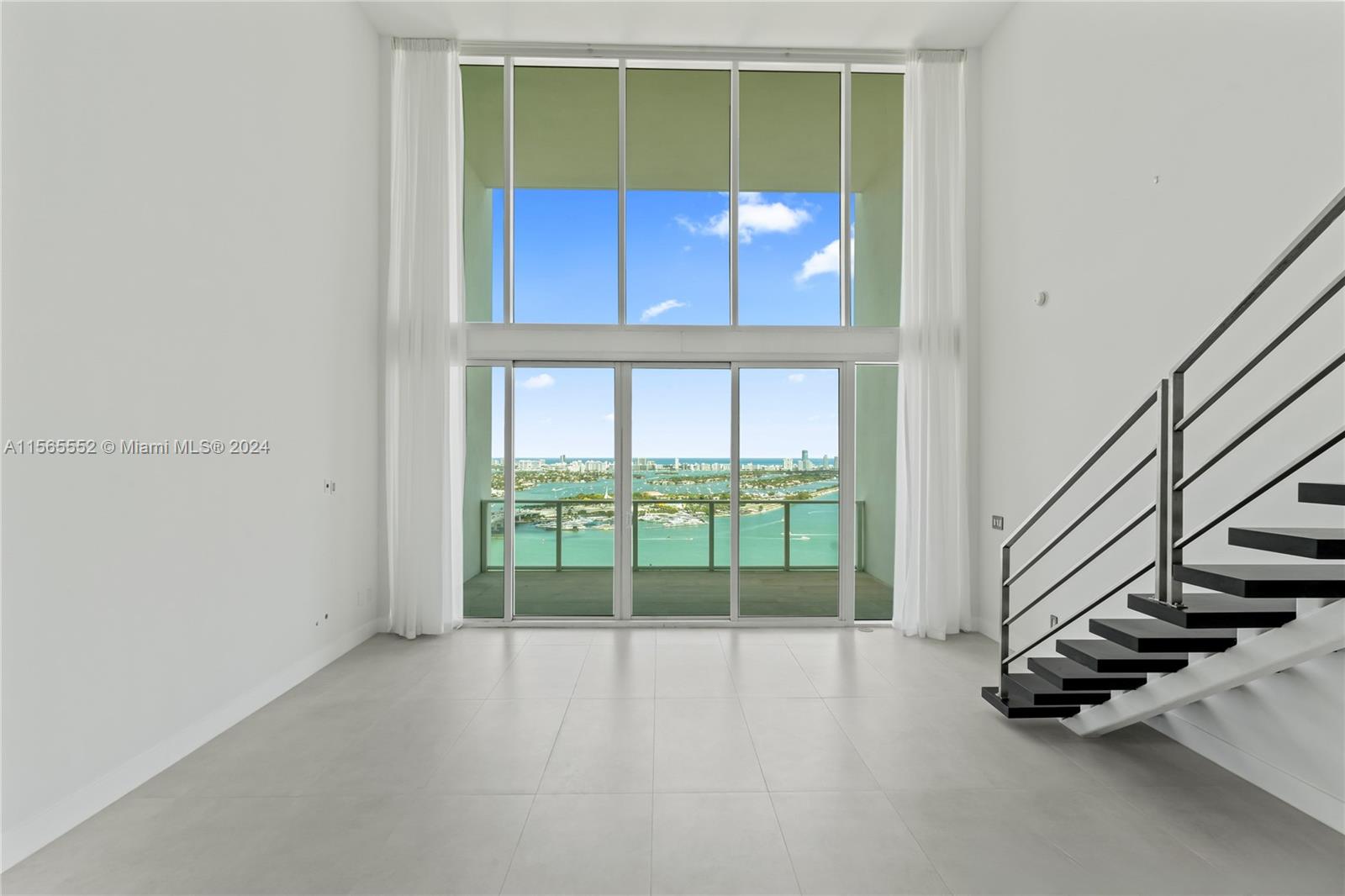 Photo 11 of 47 of 1040 Biscayne Blvd 3802 condo