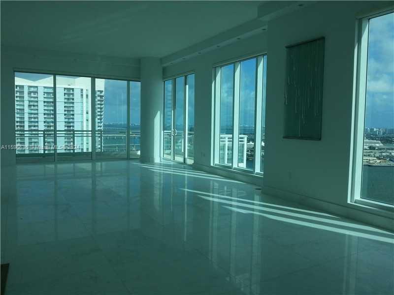 Photo 4 of 12 of 900 Brickell Key Blvd 2803 condo