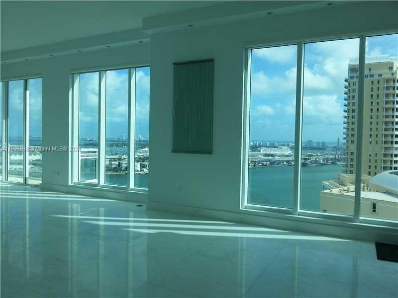 Photo 5 of 12 of 900 Brickell Key Blvd 2803 condo