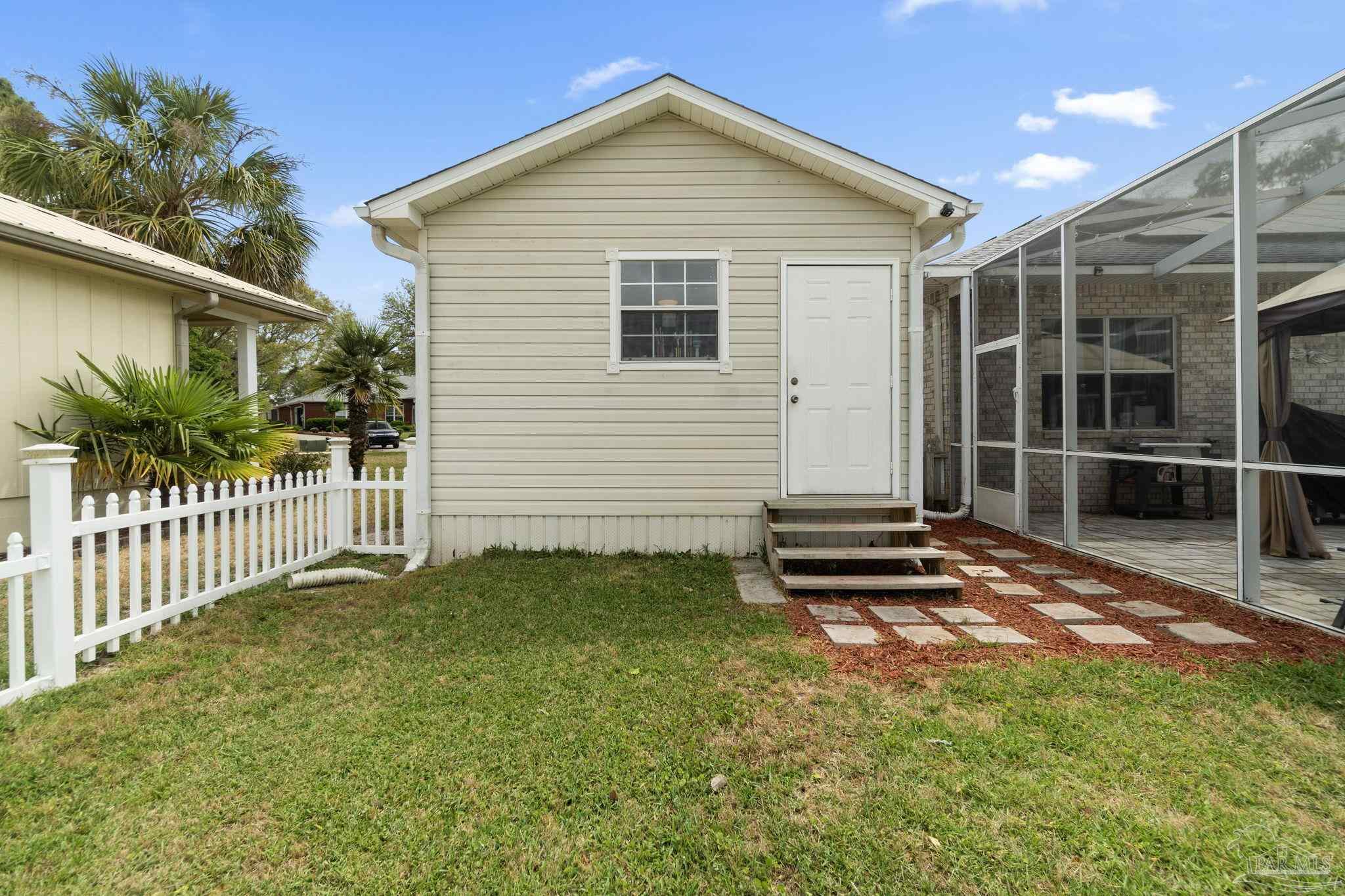 Photo 41 of 43 of 6800 Tom King Bayou Rd house