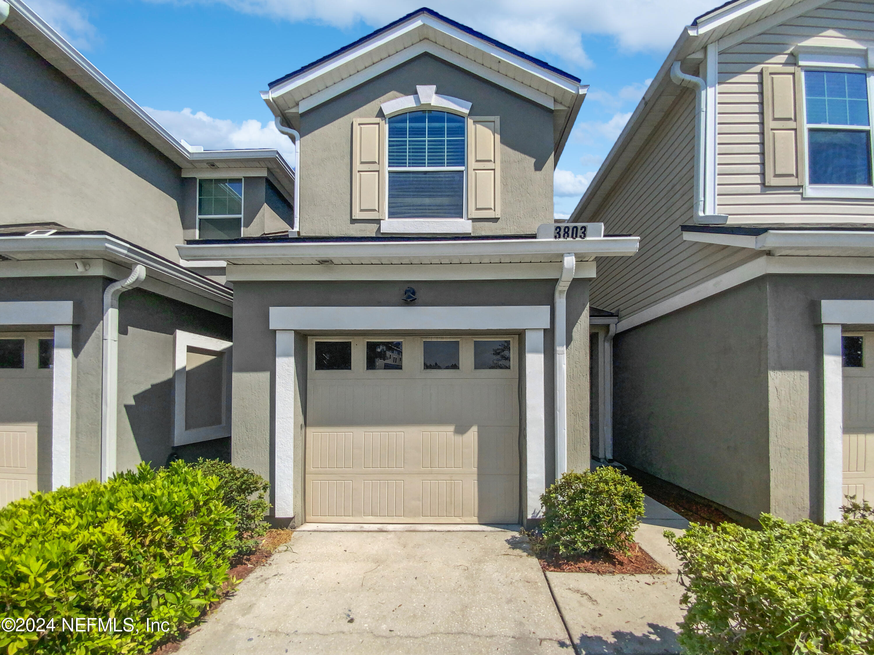 Photo 1 of 16 of 3803 AUBREY Lane townhome