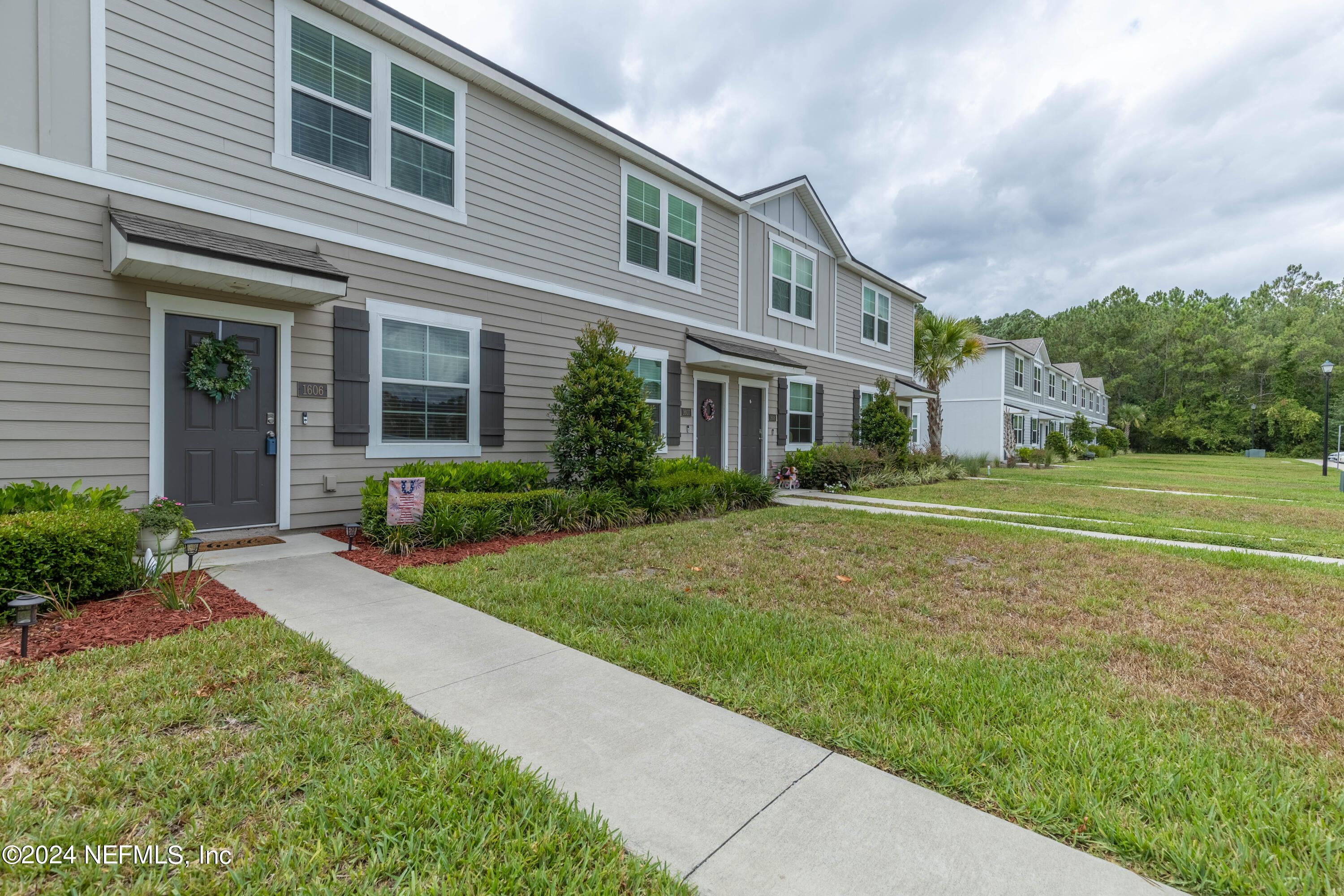 Photo 29 of 31 of 575 OAKLEAF PLANTATION Parkway 1606 townhome