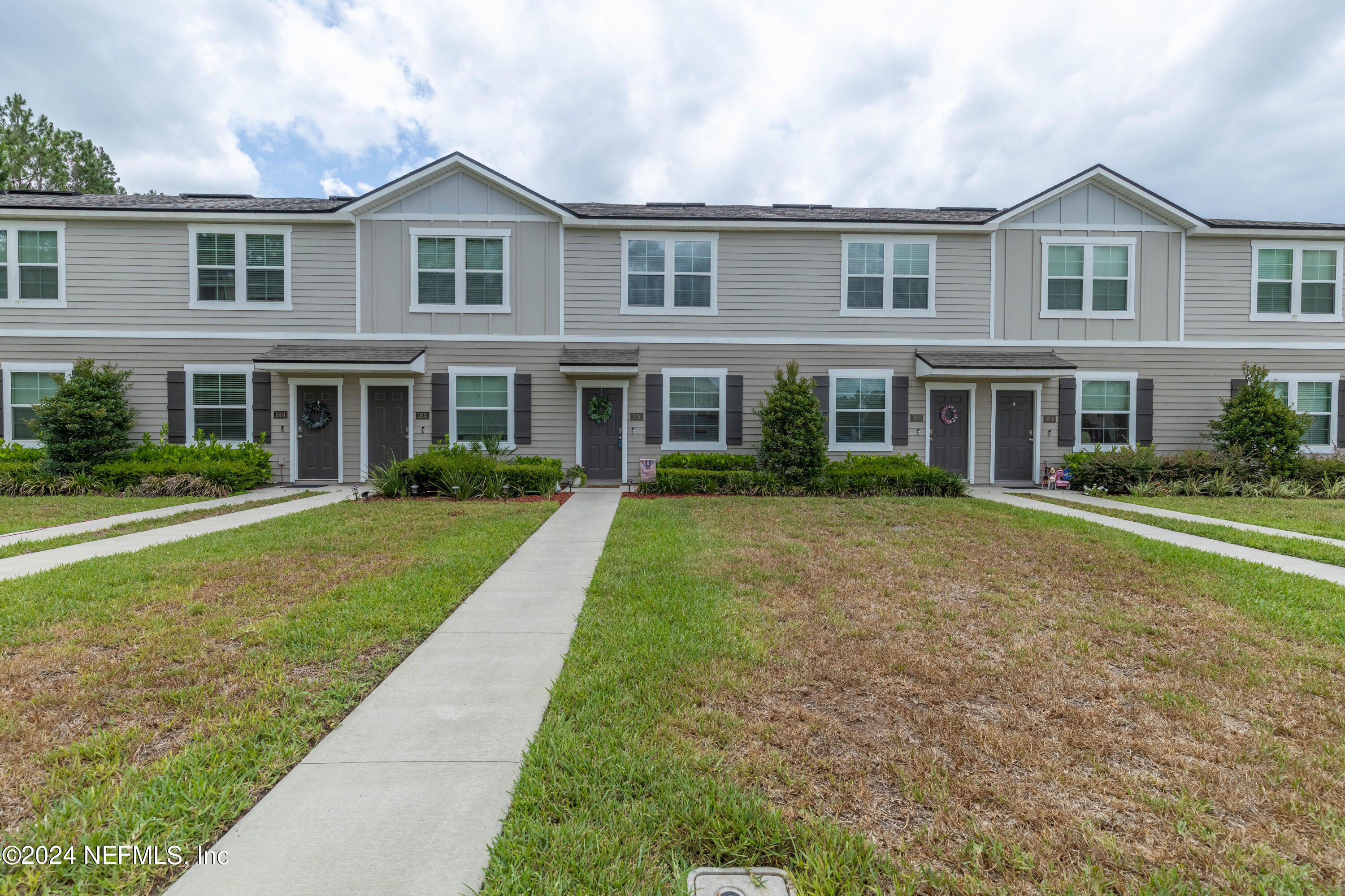 Photo 30 of 31 of 575 OAKLEAF PLANTATION Parkway 1606 townhome