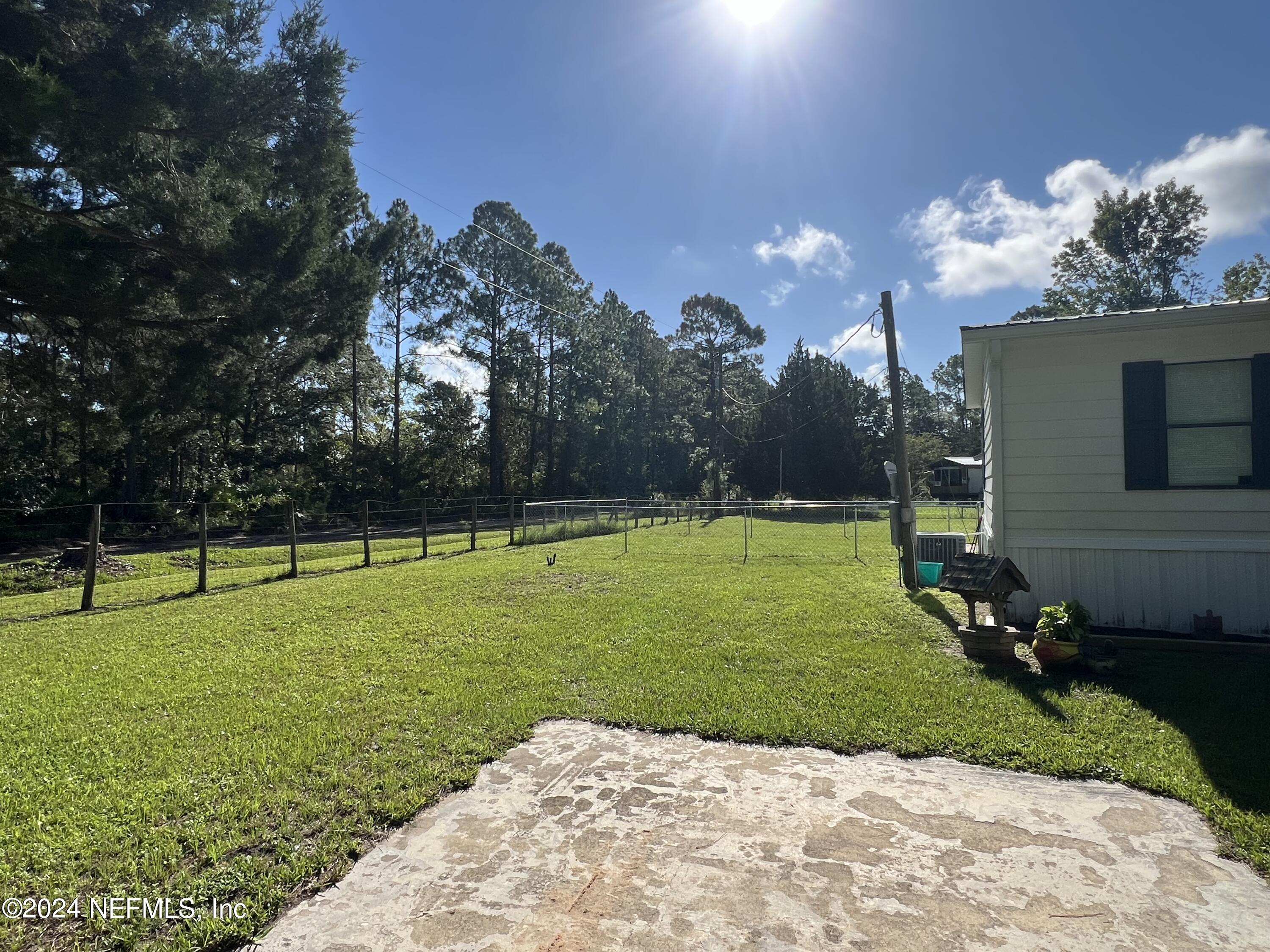 Photo 18 of 24 of 120 BARRACUDA Drive mobile home