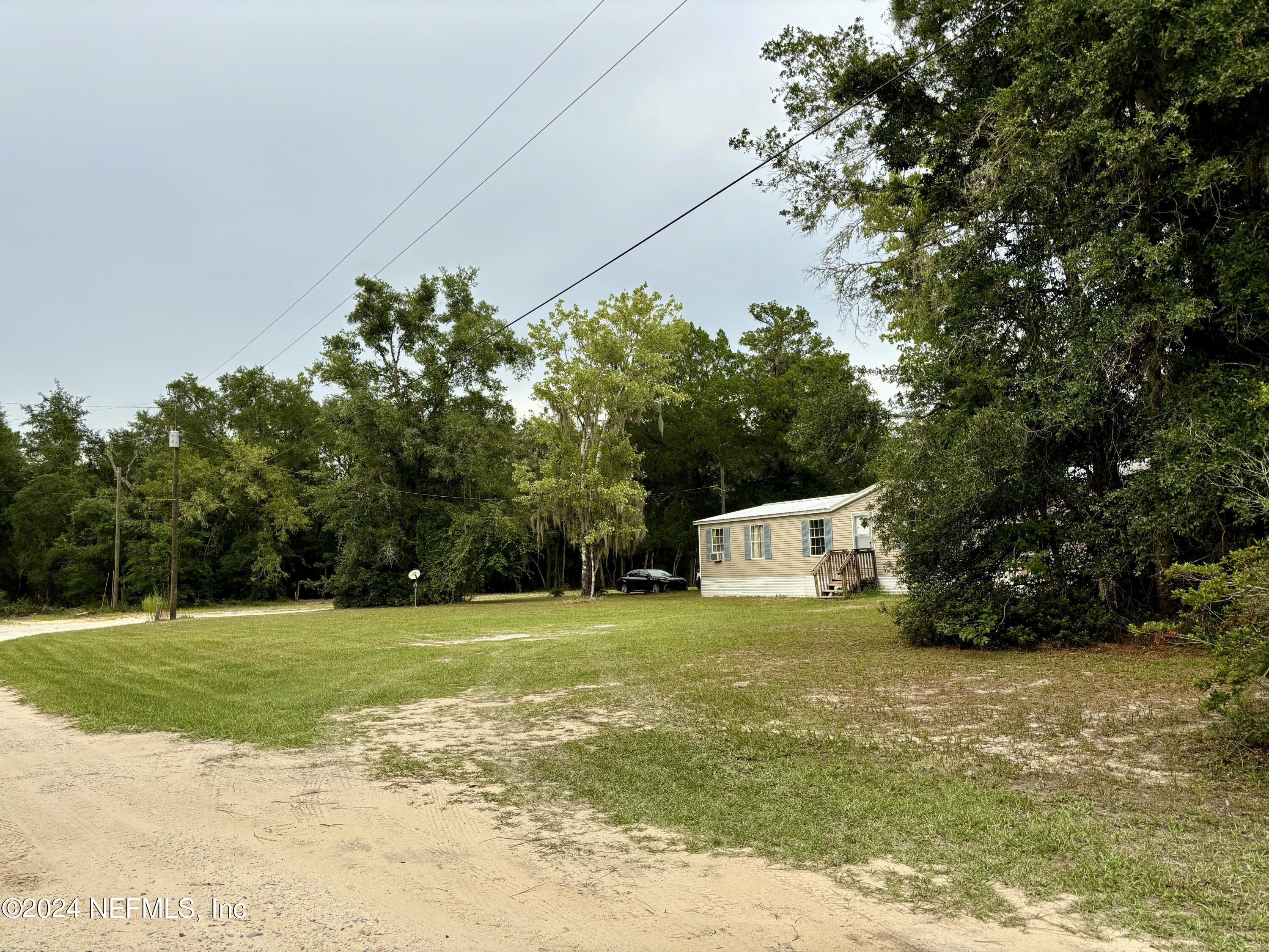 Photo 15 of 21 of 116 GARY Drive mobile home