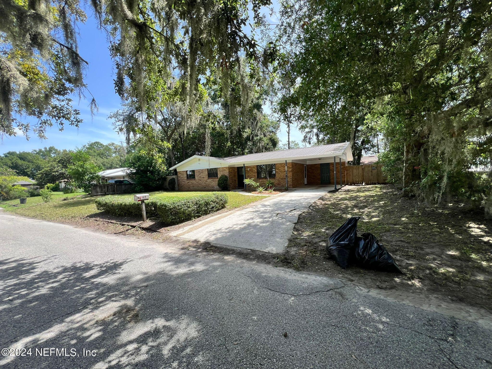 Photo 2 of 16 of 119 ARDEN Drive house