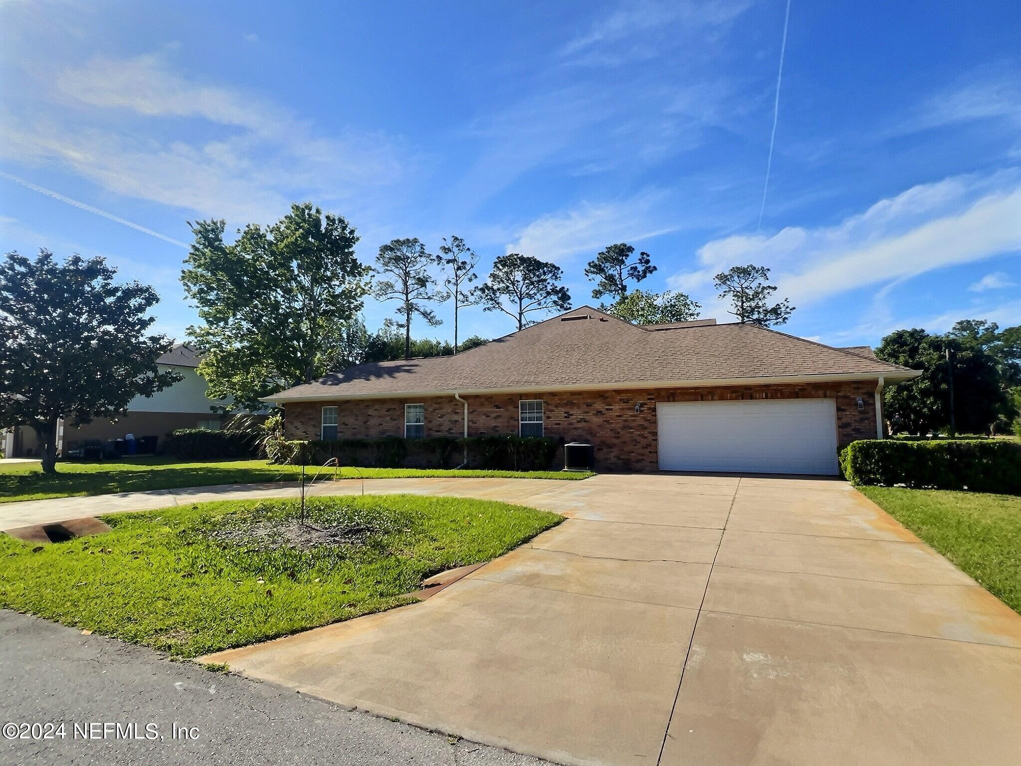 Photo 3 of 48 of 109 BRIDGEHAVEN Drive house