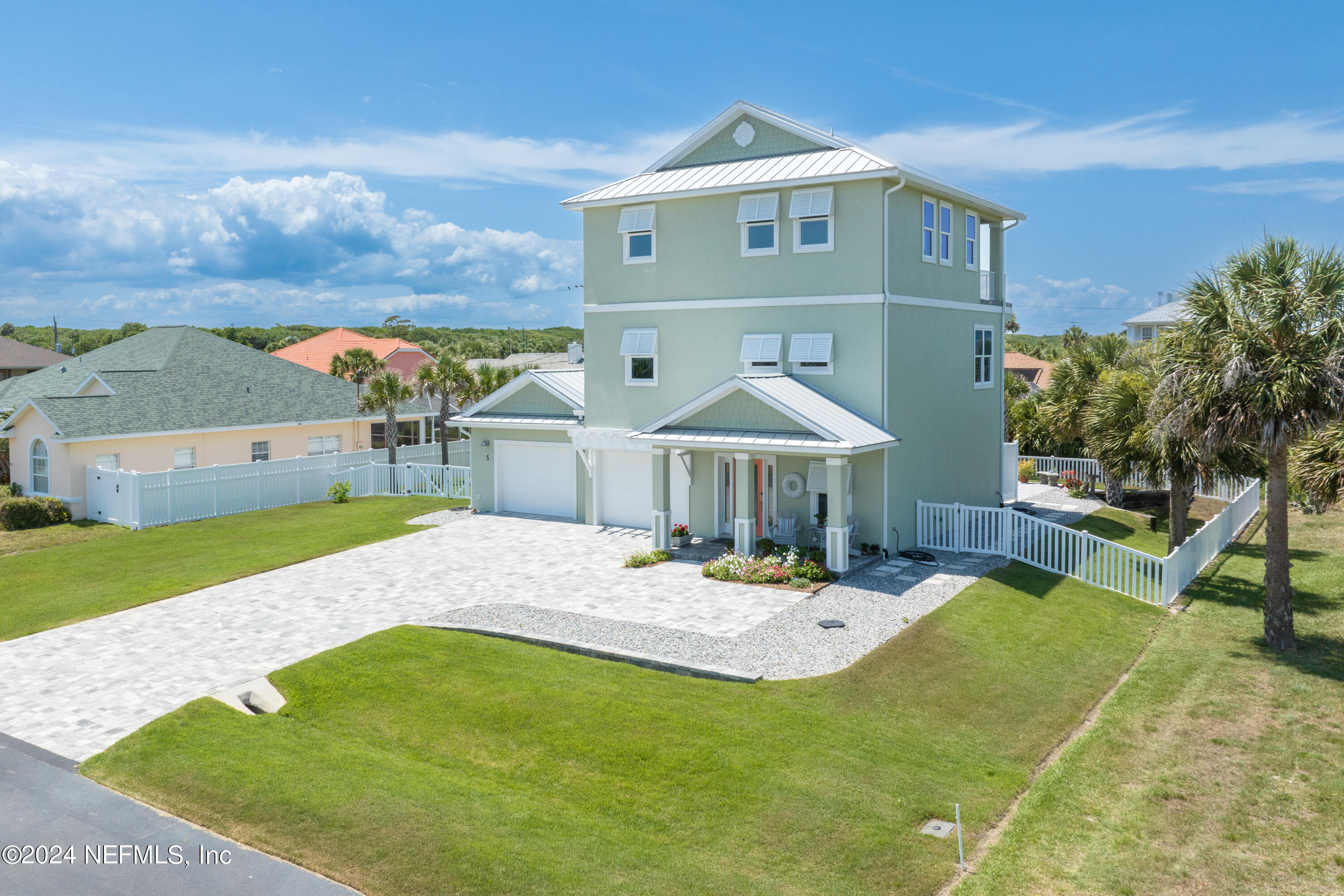 Photo 4 of 65 of 5 BEACHSIDE Drive house