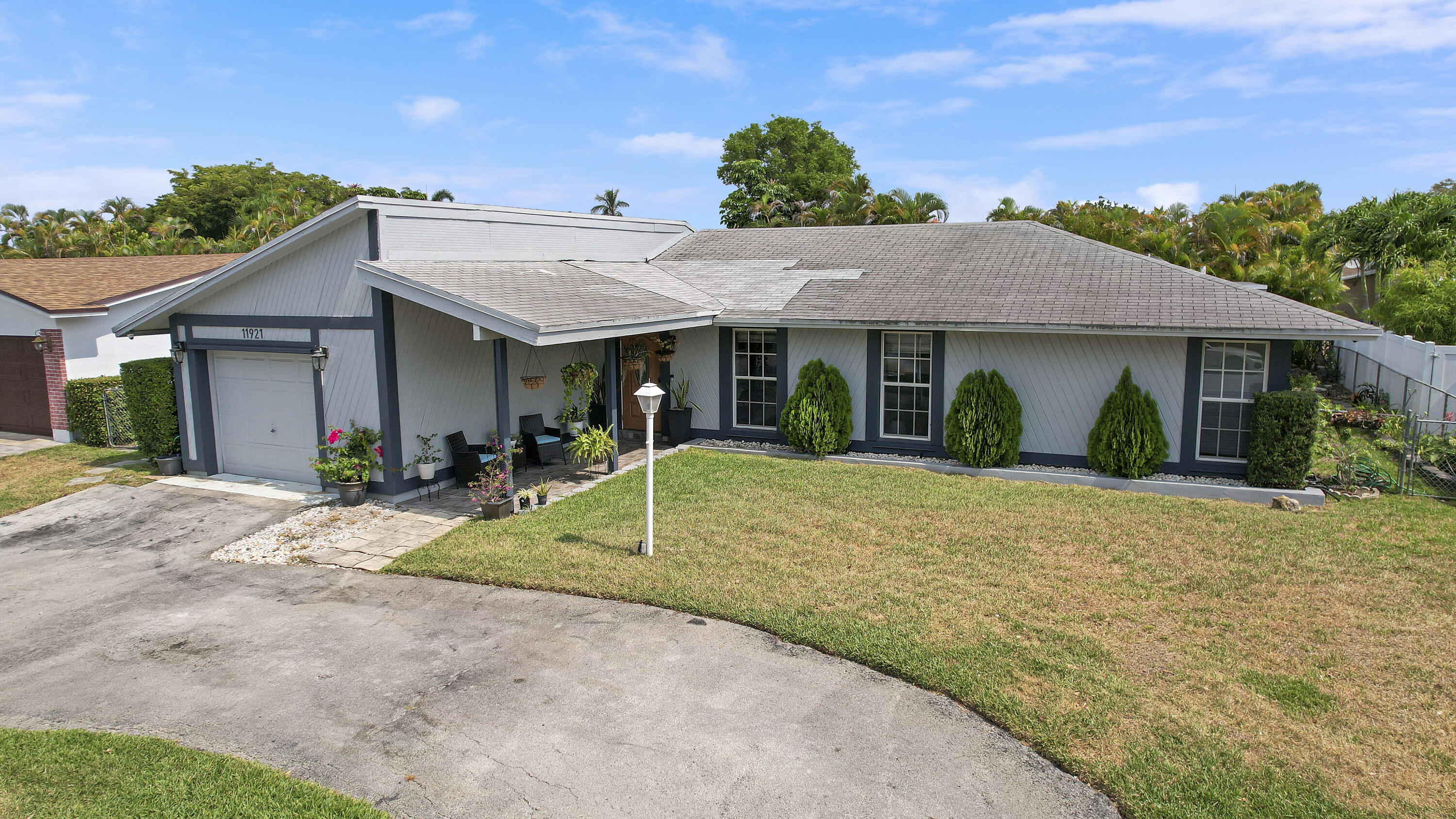 Photo 8 of 46 of 11921 NW 15th Street house