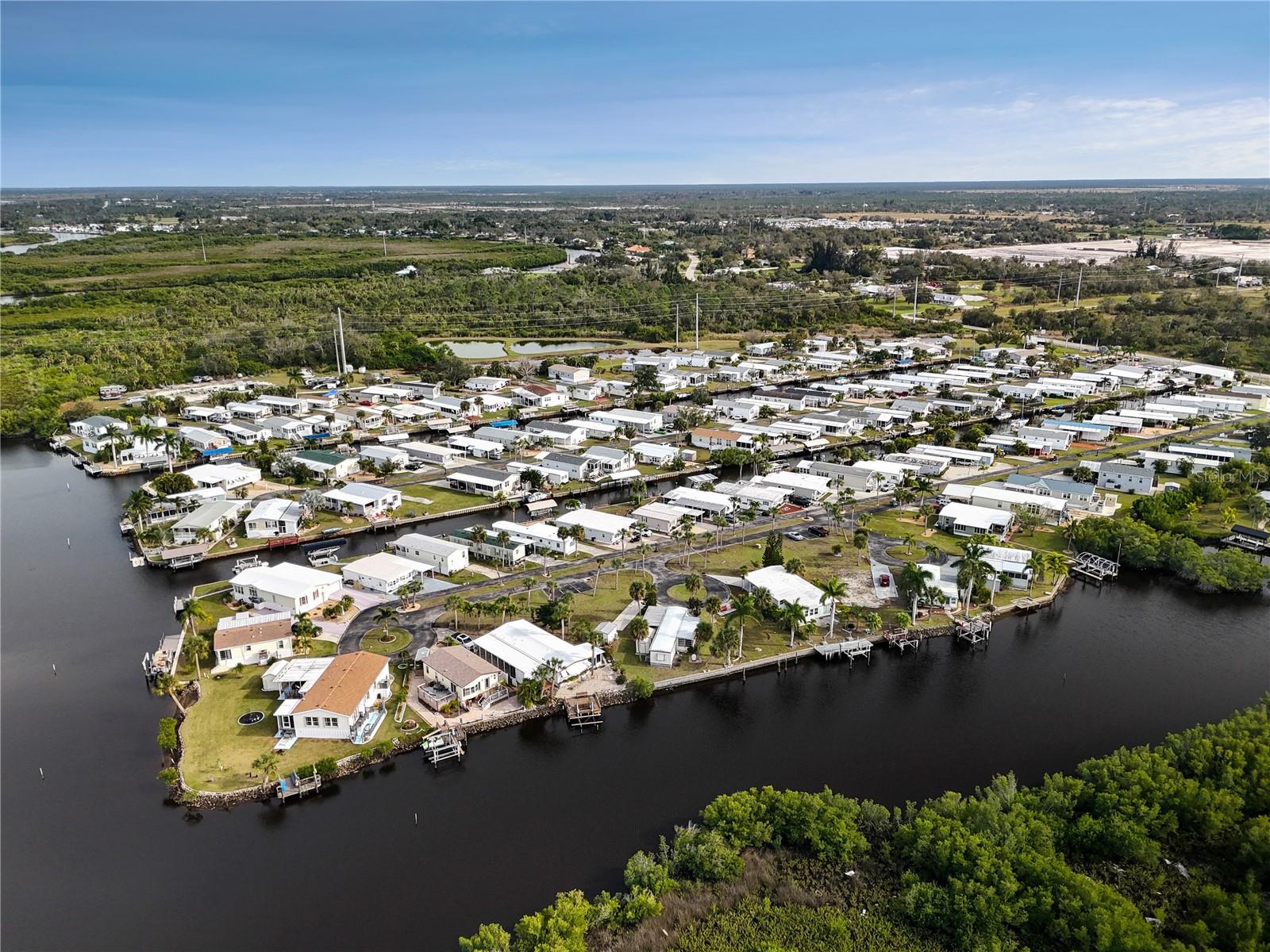 Photo 43 of 66 of 3111 BAYSIDE PARKWAY mobile home