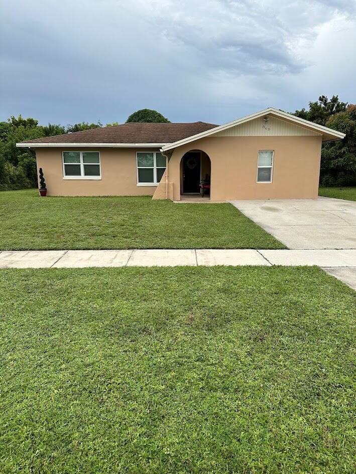 Photo 3 of 28 of 868 Gardenia Drive house