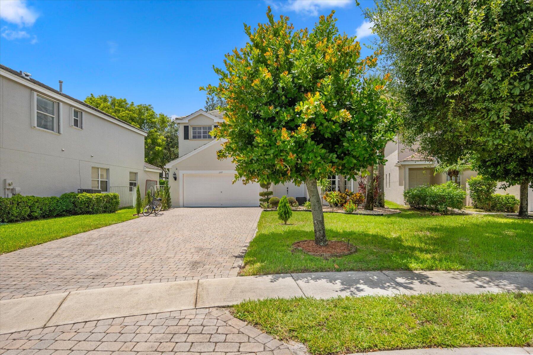 Photo 4 of 50 of 277 Berenger Walk house