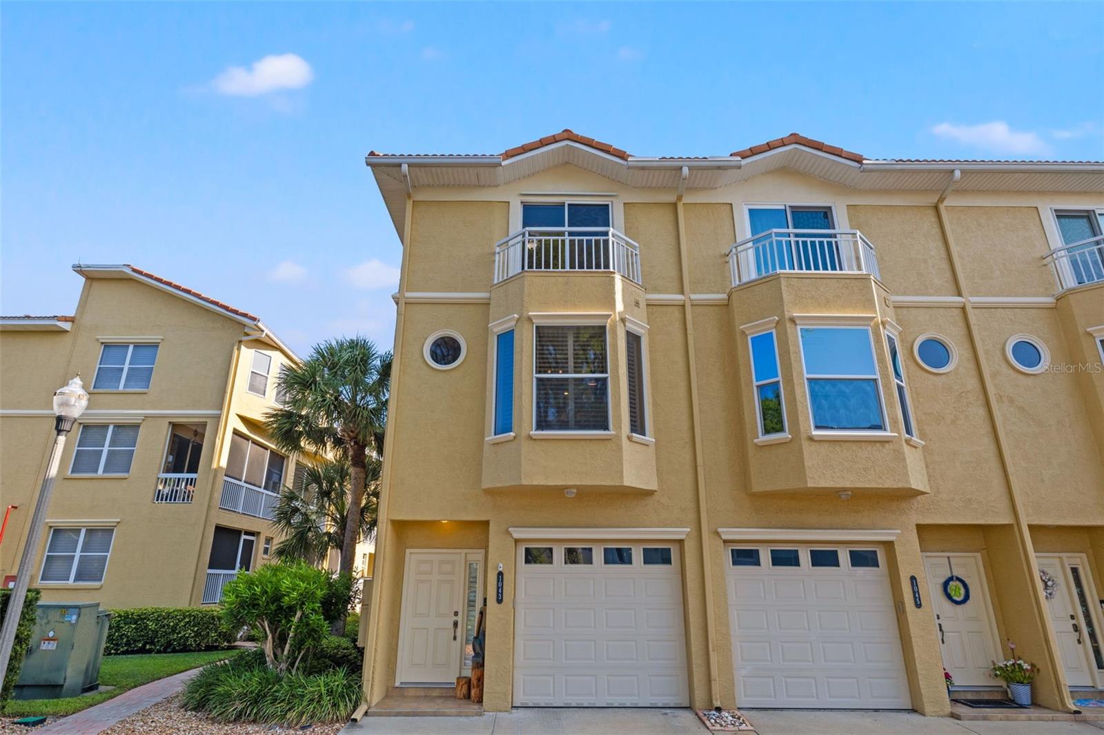 Photo 1 of 45 of 1043 PINELLAS BAYWAY S townhome