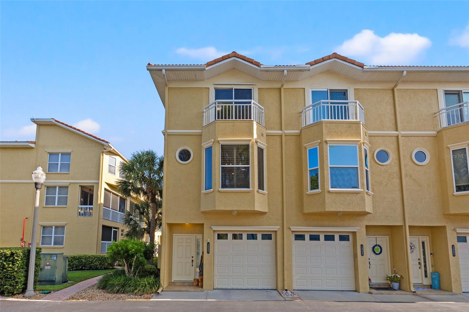 Photo 3 of 45 of 1043 PINELLAS BAYWAY S townhome