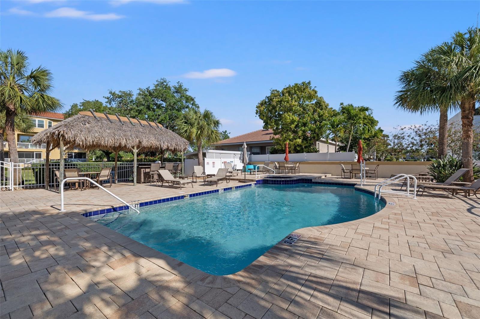 Photo 6 of 45 of 1043 PINELLAS BAYWAY S townhome